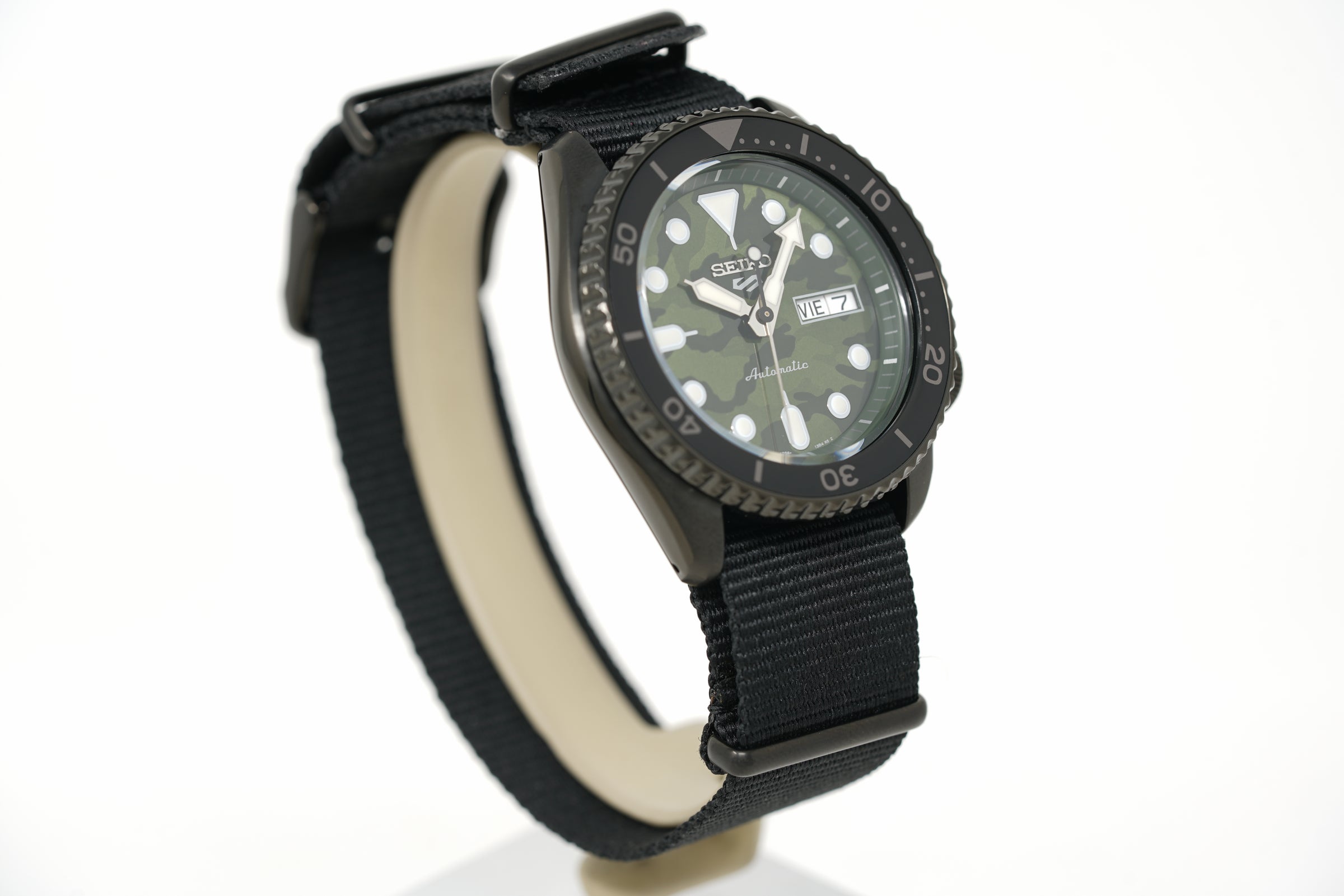 Pre-Owned Seiko 5 Sports SRPJ37
