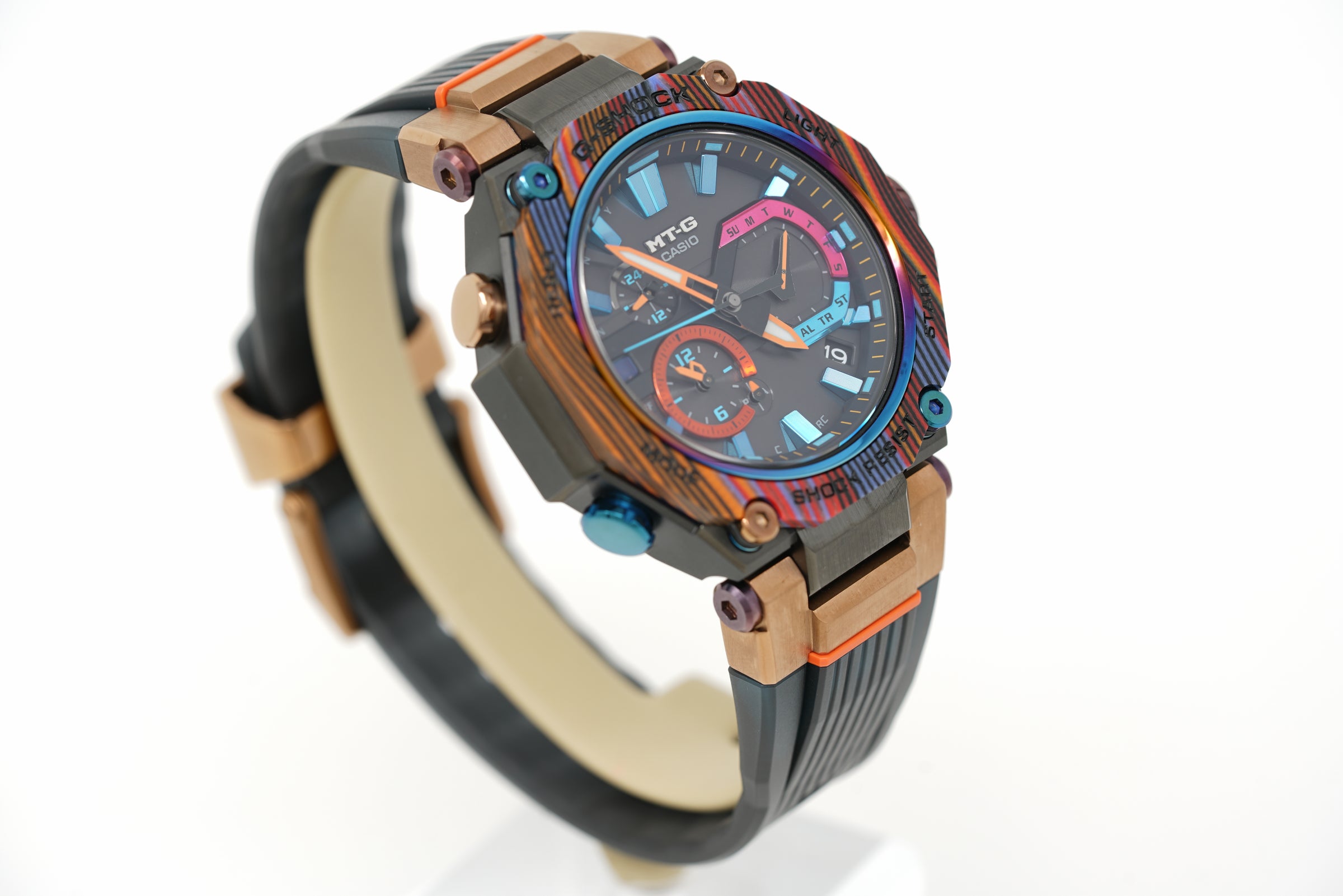 Pre-Owned G-Shock 'Rainbow Mountain' MTG-B2000XMG-1A