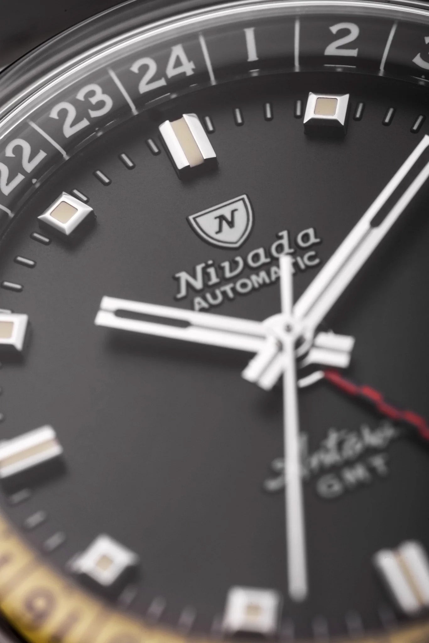 Nivada Grenchen Antarctic GMT Black 32043A10