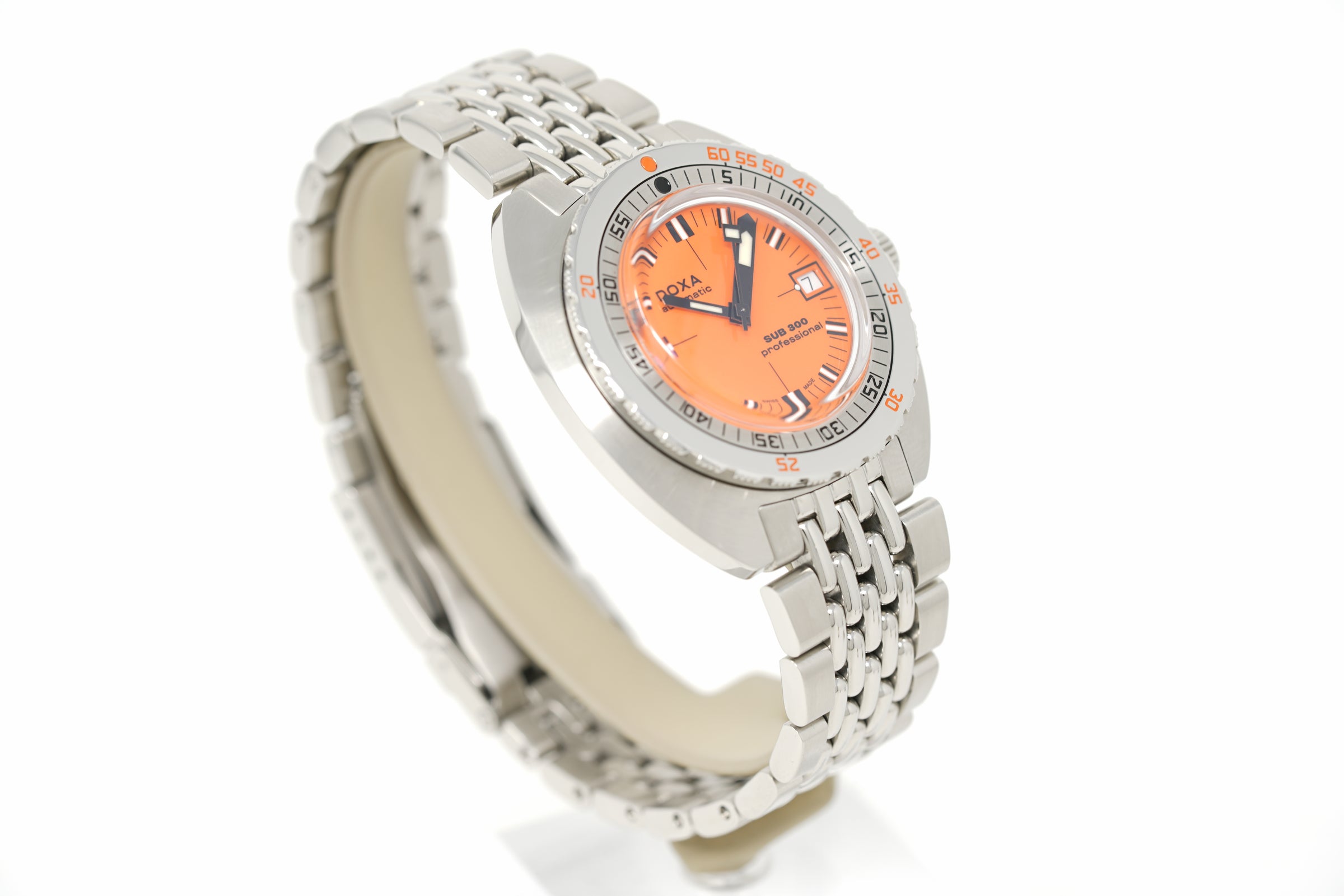 Pre-Owned Doxa SUB 300 Professional 821.10.351.21