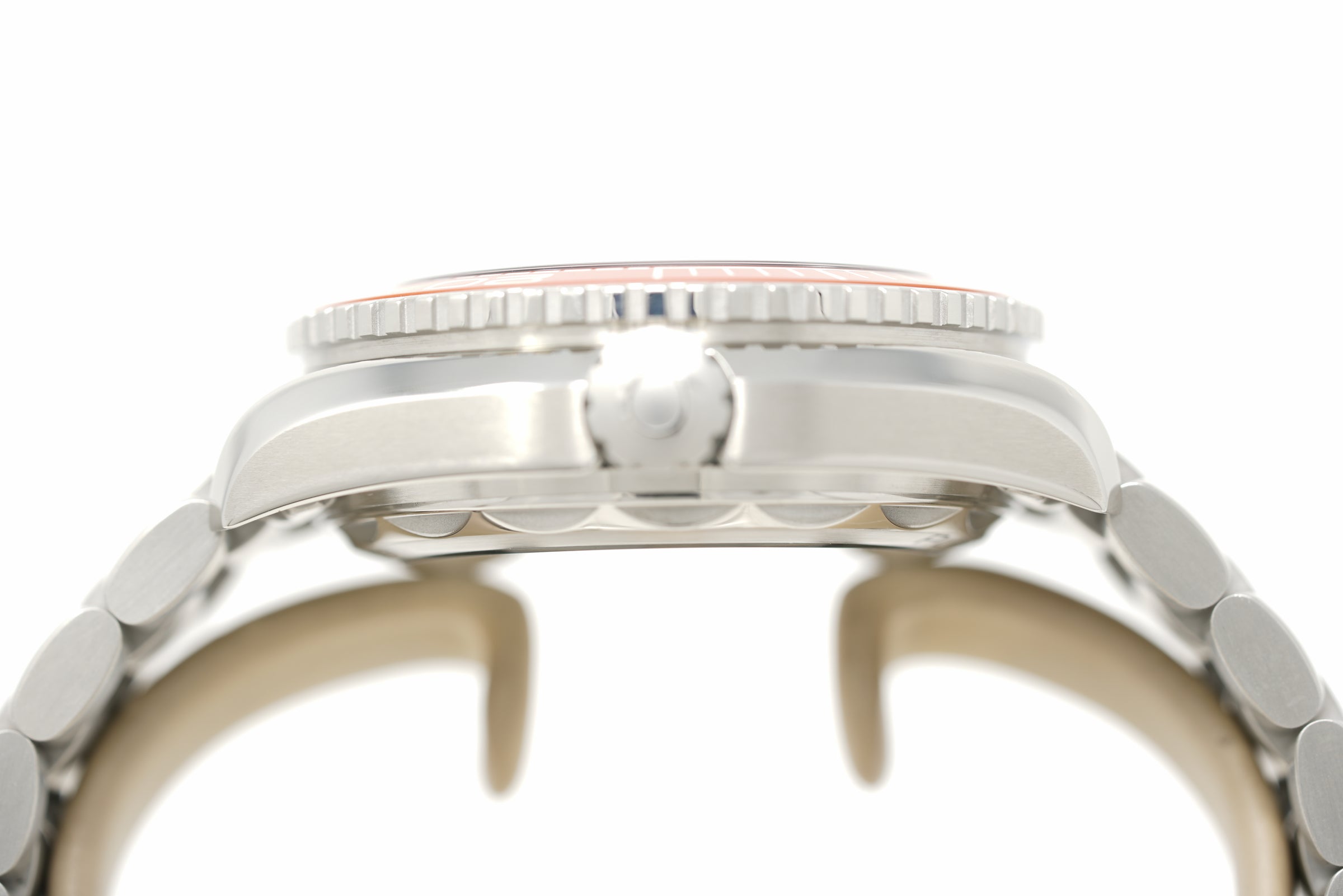 Pre-Owned Omega Seamaster Planet Ocean 215.30.44.21.04.001