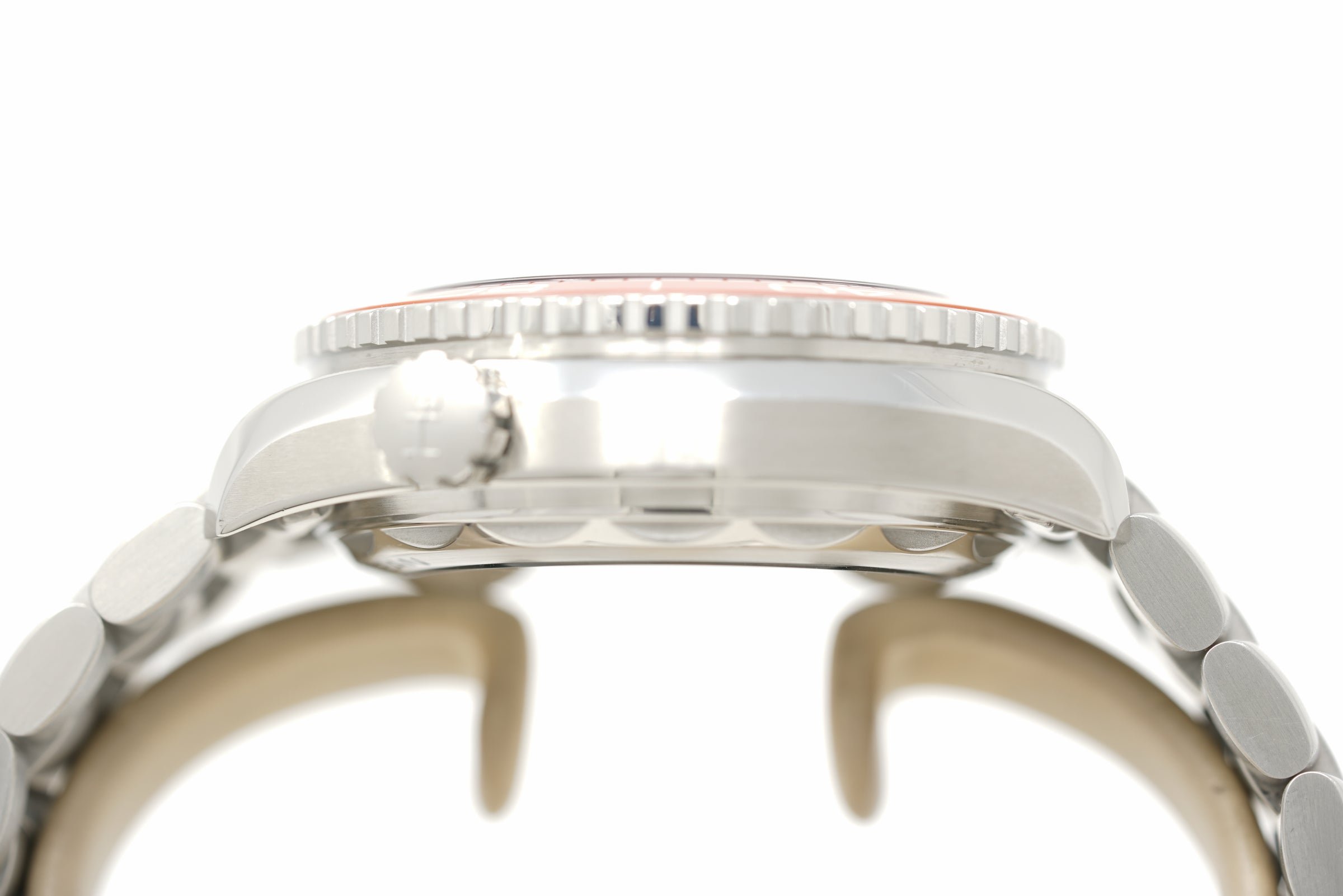 Pre-Owned Omega Seamaster Planet Ocean 215.30.44.21.04.001