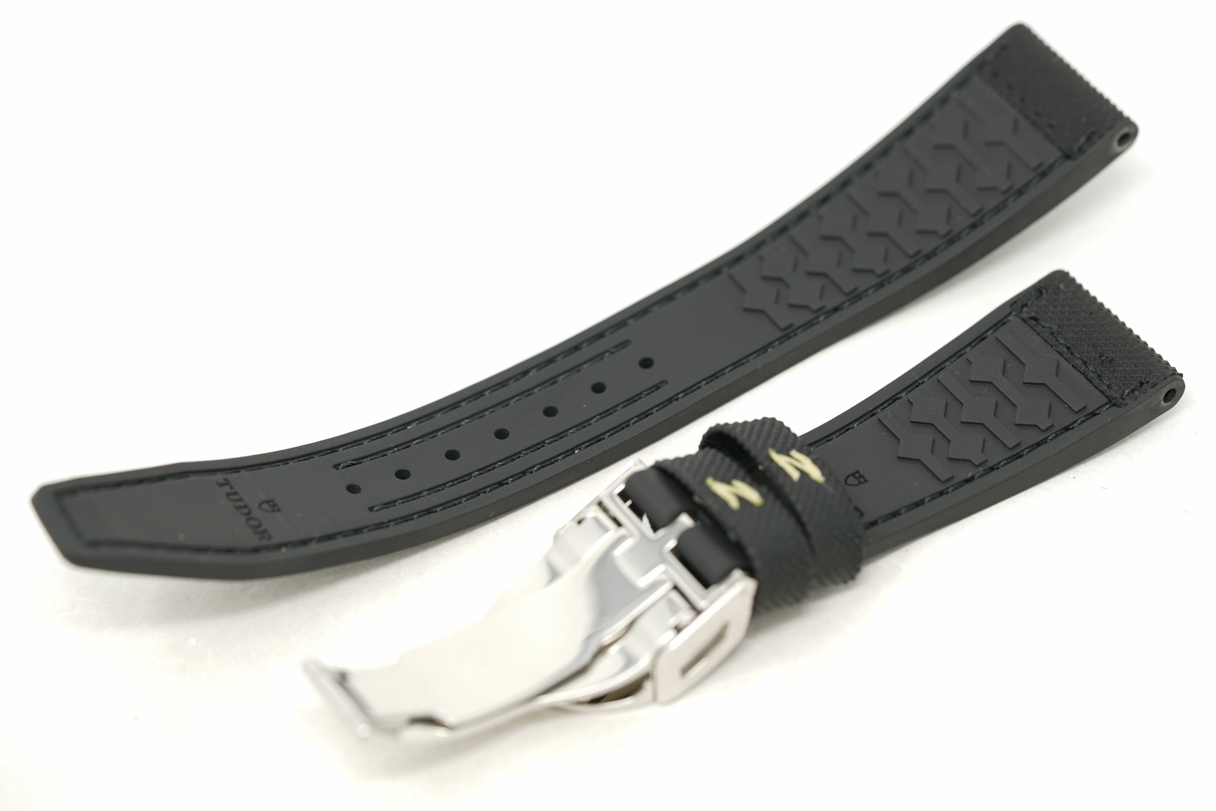 Pre-Owned Tudor Black Bay Pro M79470-0001
