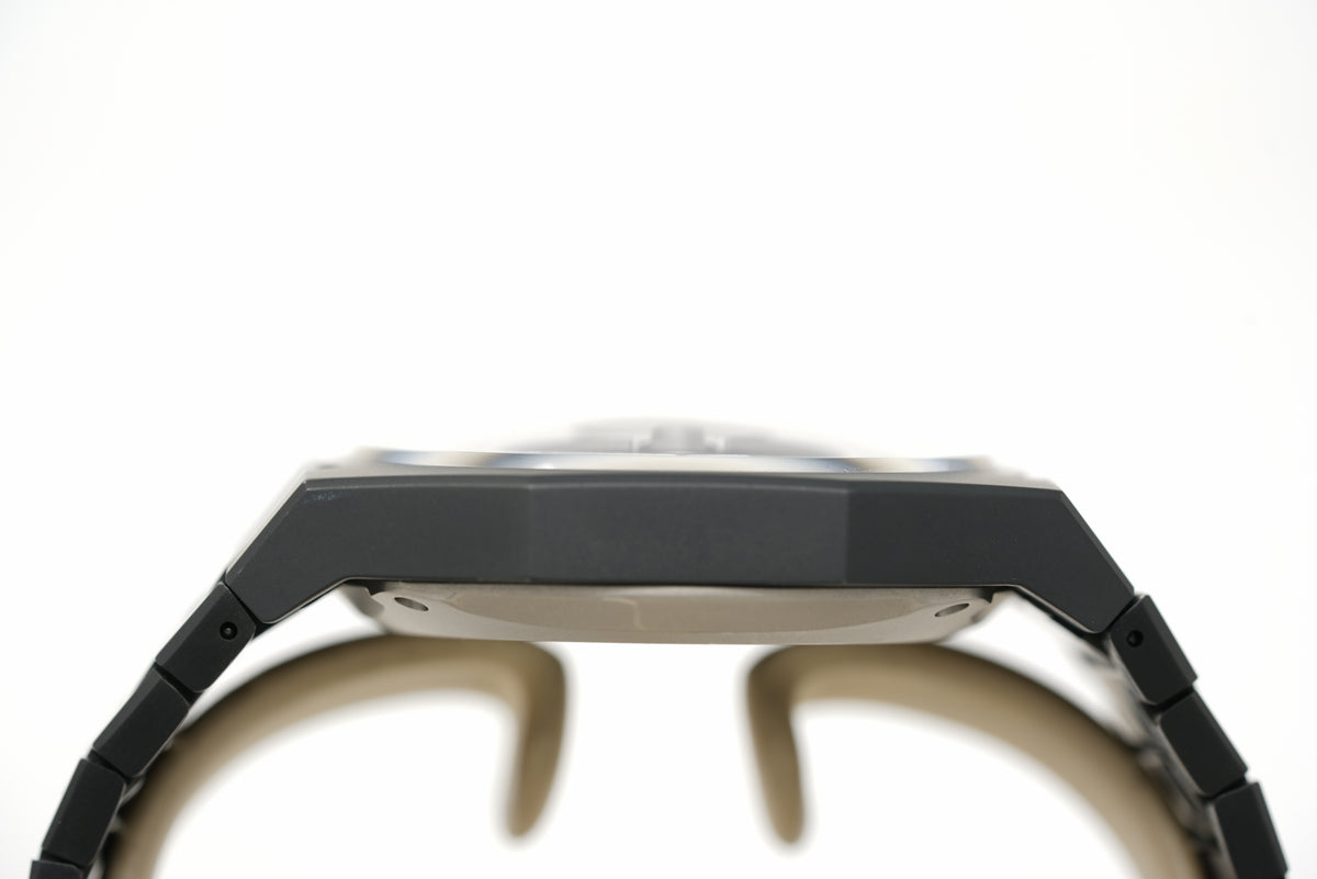 Pre-Owned Angles KOI-5 Wandering Hour Aero Black Automatic Limited