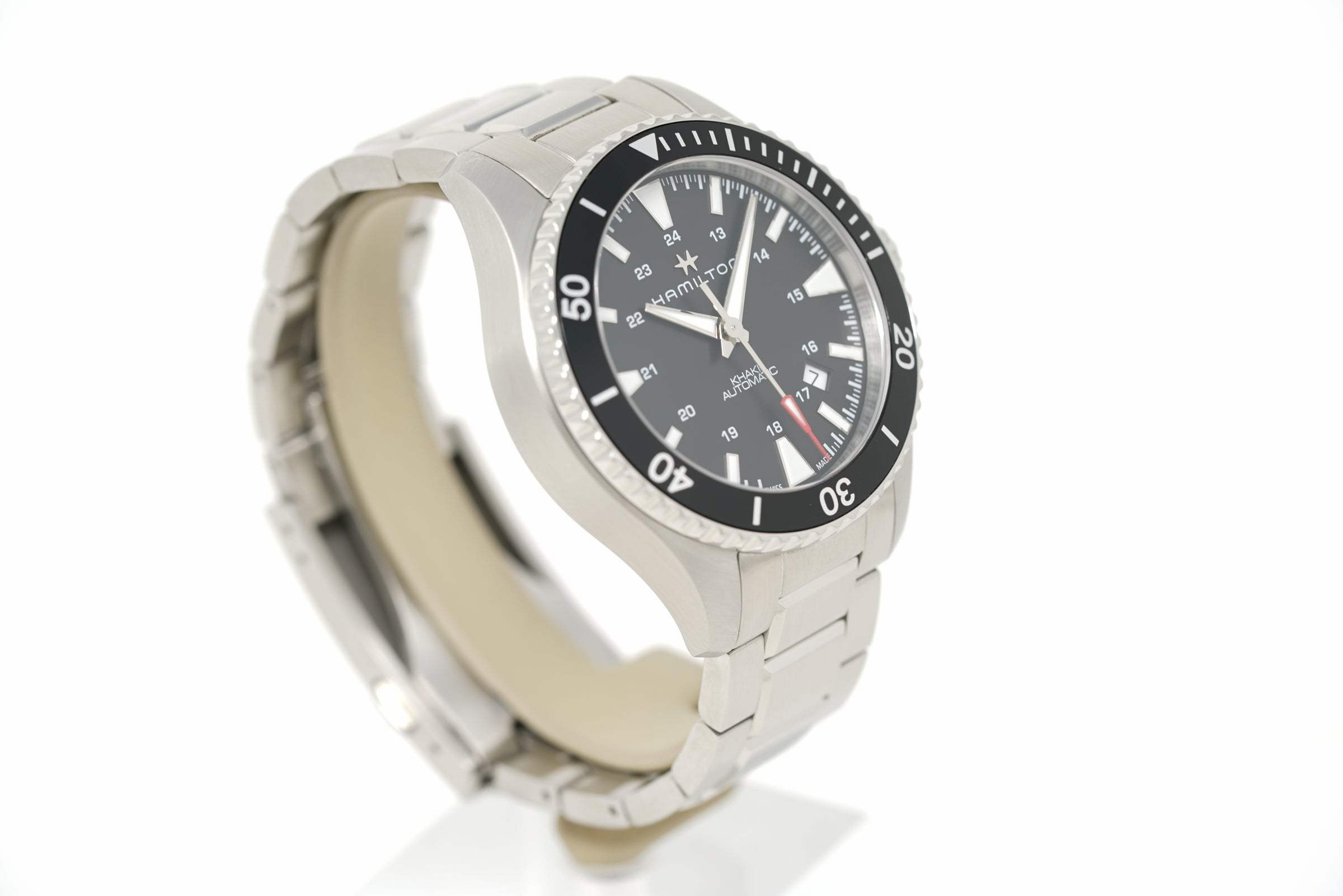 Pre-Owned Hamilton Khaki Navy Scuba Auto H82335331
