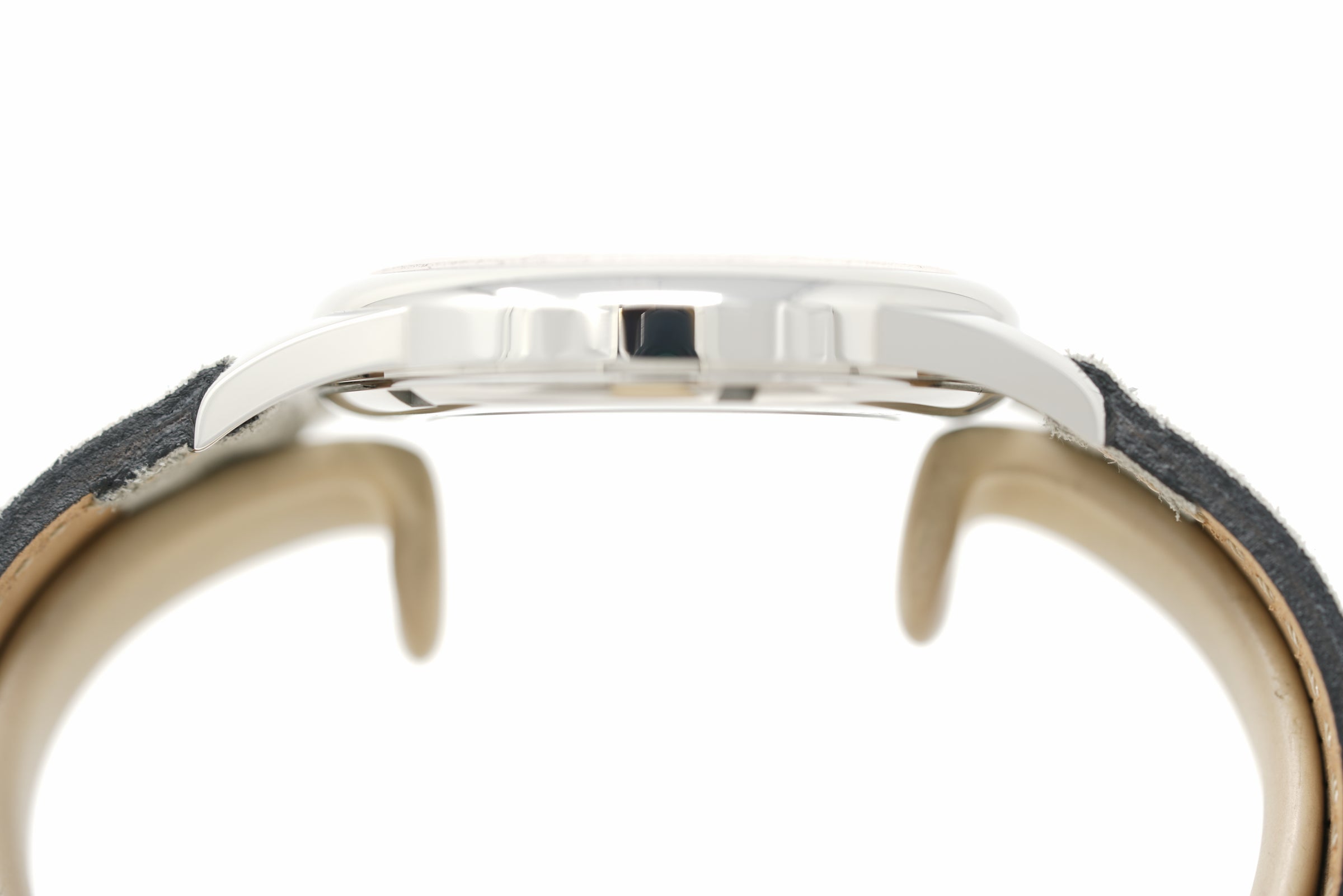 Pre-Owned Nomos Glashütte Club Campus 38 Cream Coral 725.GB