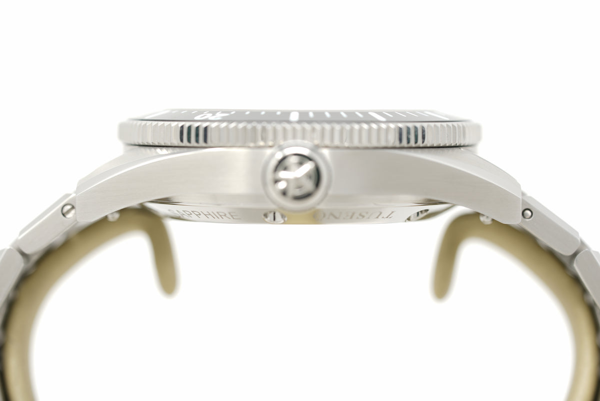 Pre-Owned Tusenö Shellback V2 White