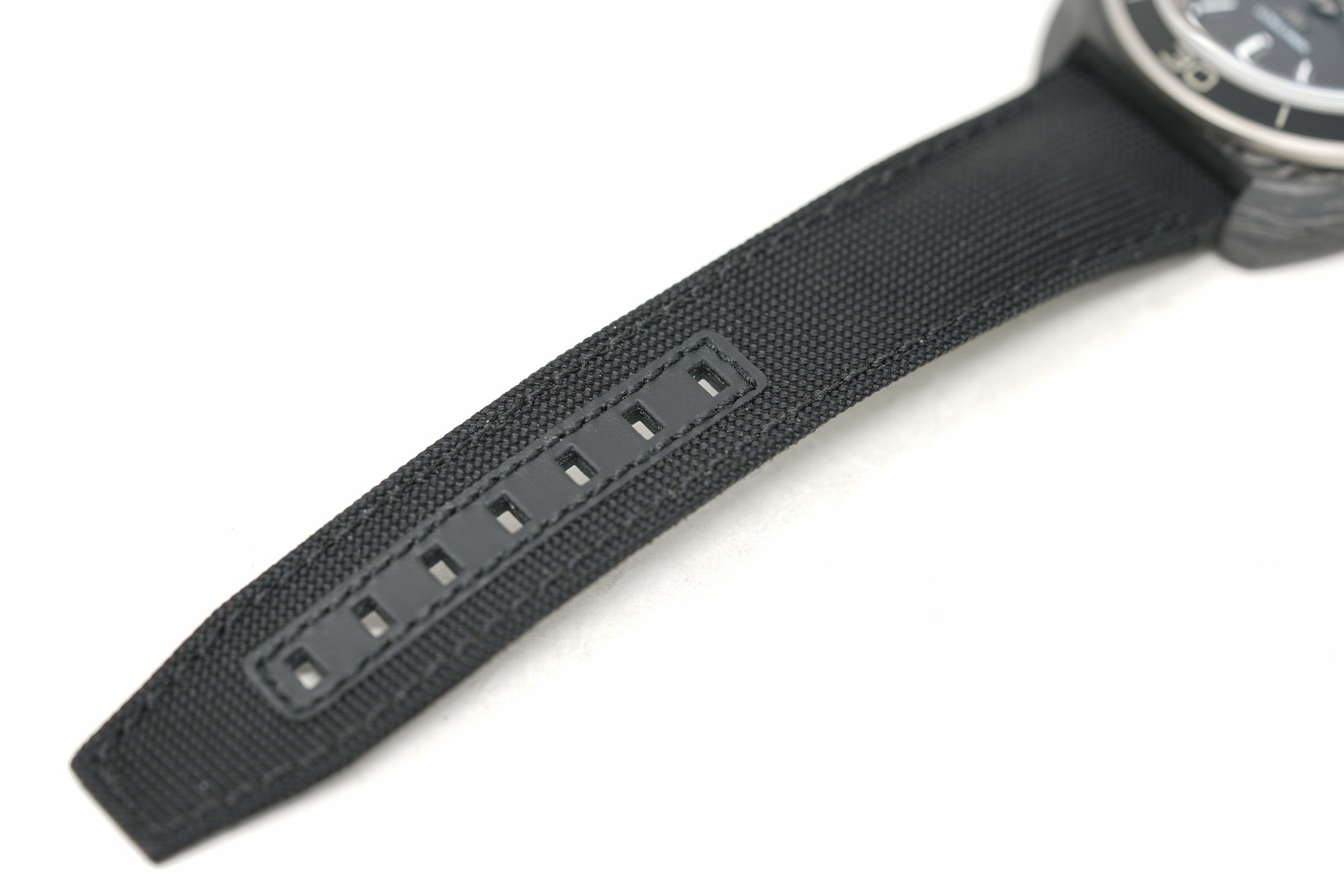 Pre-Owned Longines Ultra-Chron Carbon L2.839.4.52.2