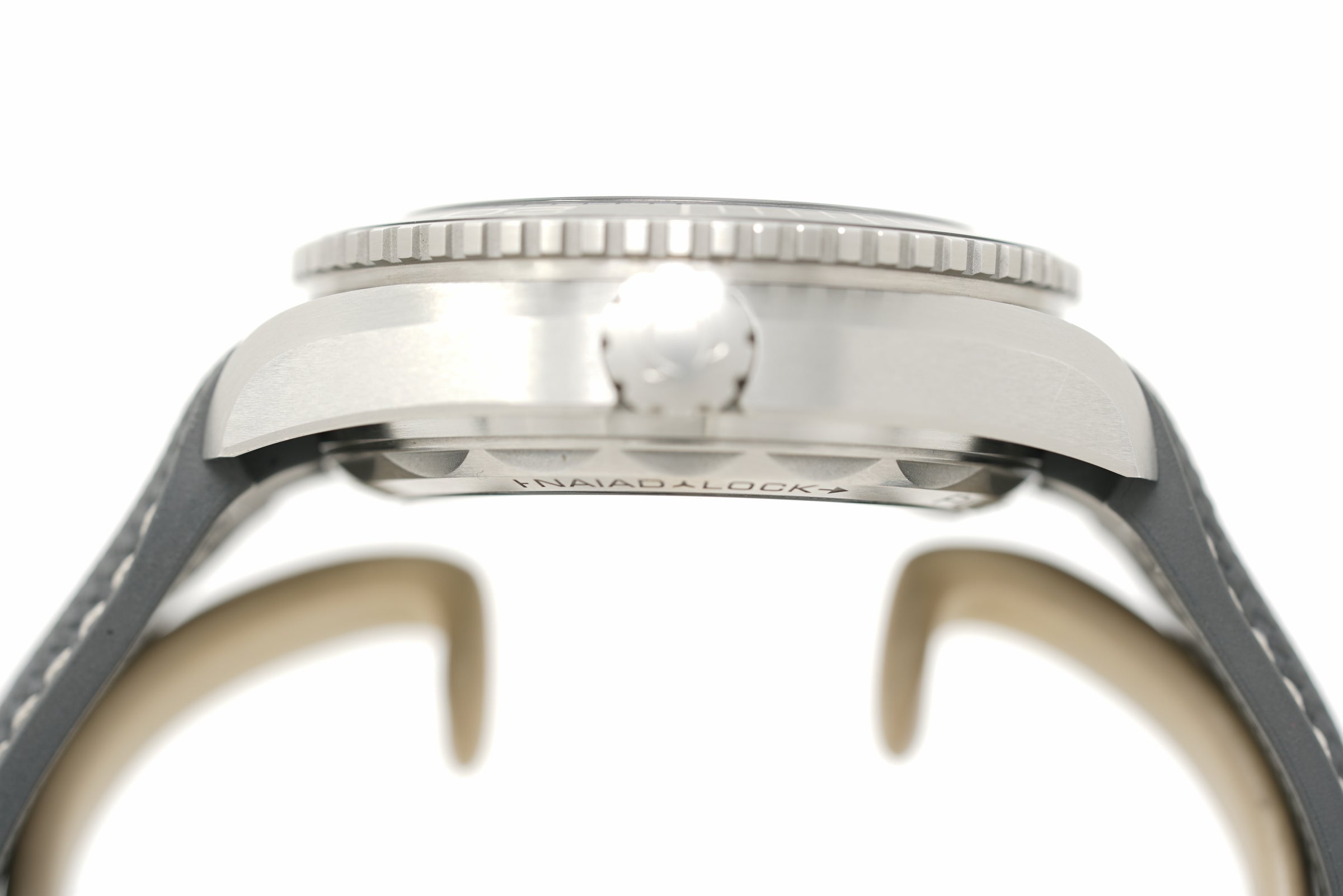 Pre-Owned Omega Seamaster Planet Ocean 215.32.44.21.01.002