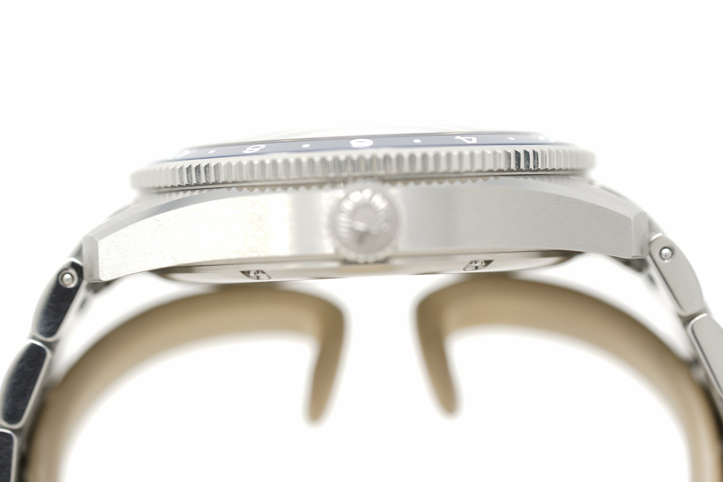 Pre-Owned Longines Spirit Zulu Time L3.812.4.93.6