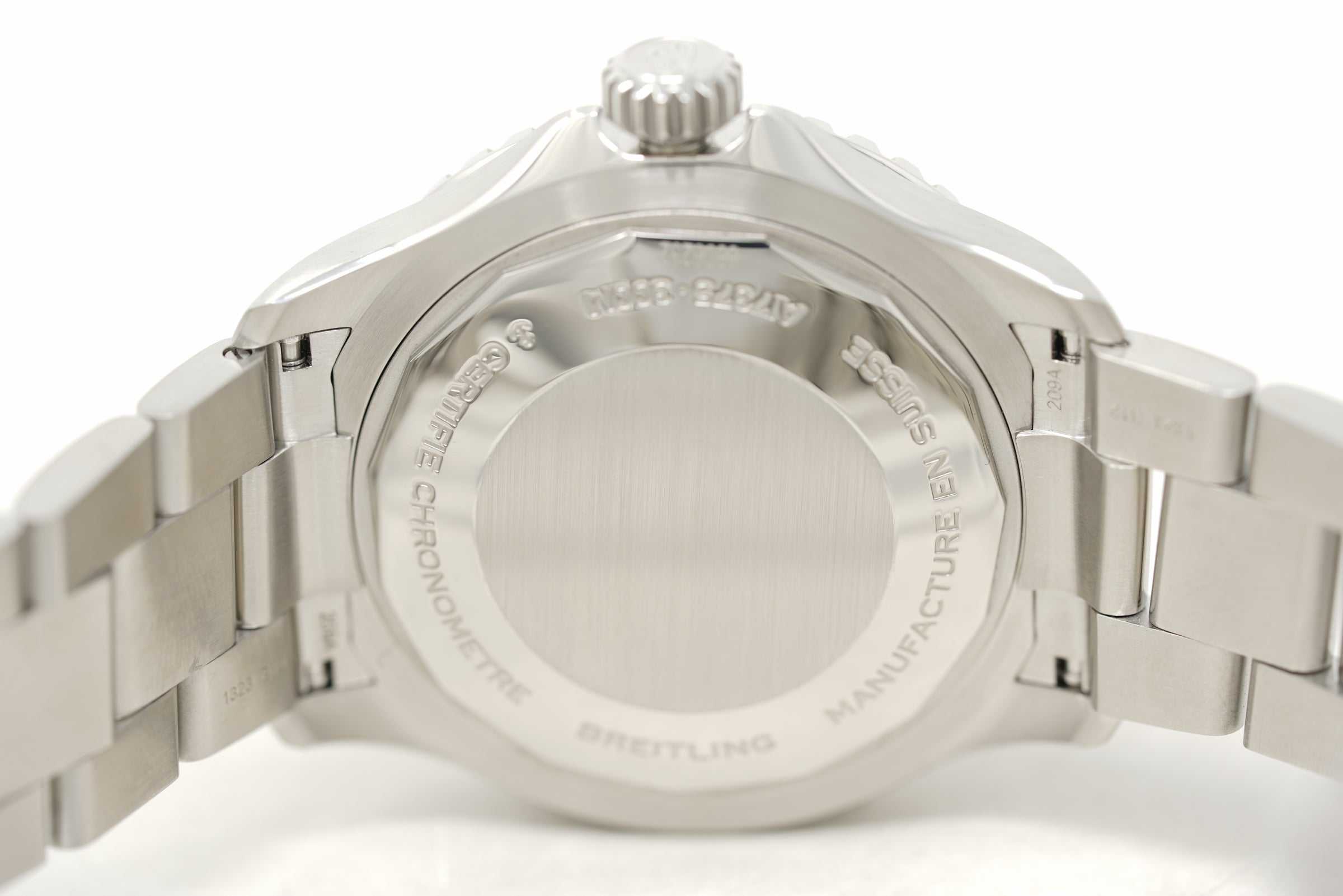 Pre-Owned Breitling Superocean Automatic 42 A17375211B1A1