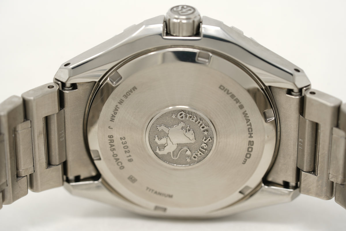 Pre-Owned Grand Seiko Evolution 9 Diver Spring Drive 5 Days SLGA015