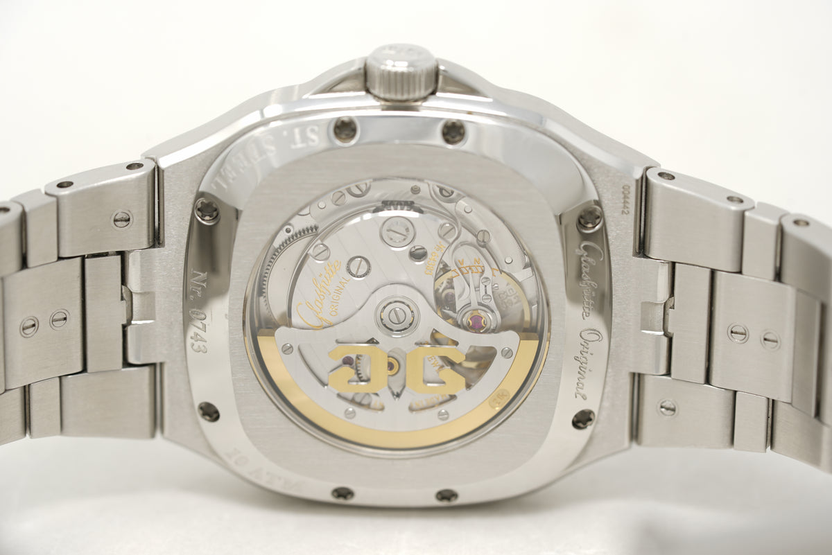 Pre-Owned Glashütte Original Senator Seventies Panorama Date 2-39-47-12-12-14