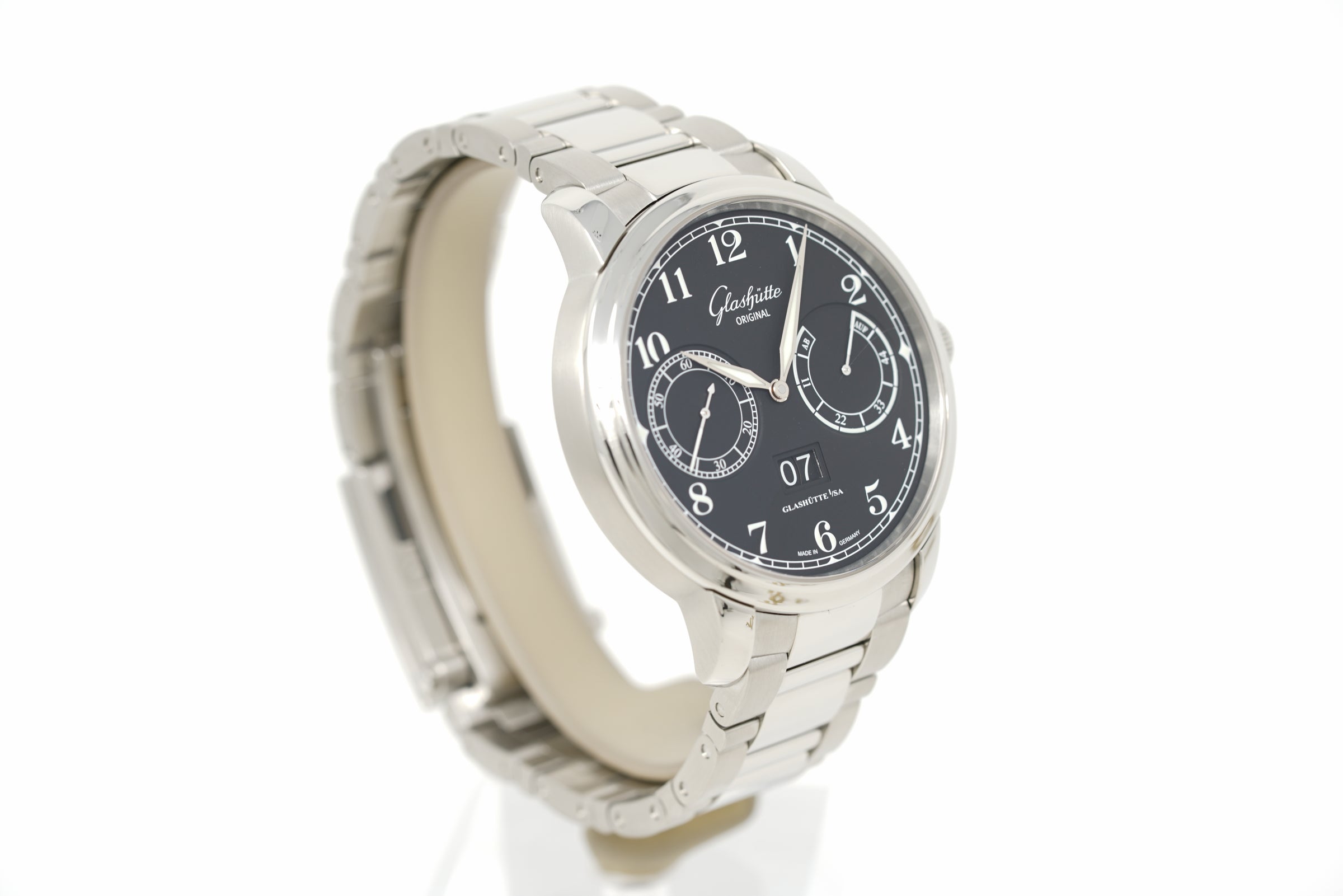 Pre-Owned Glashütte Original Senator Observer 100-14-07-02-70