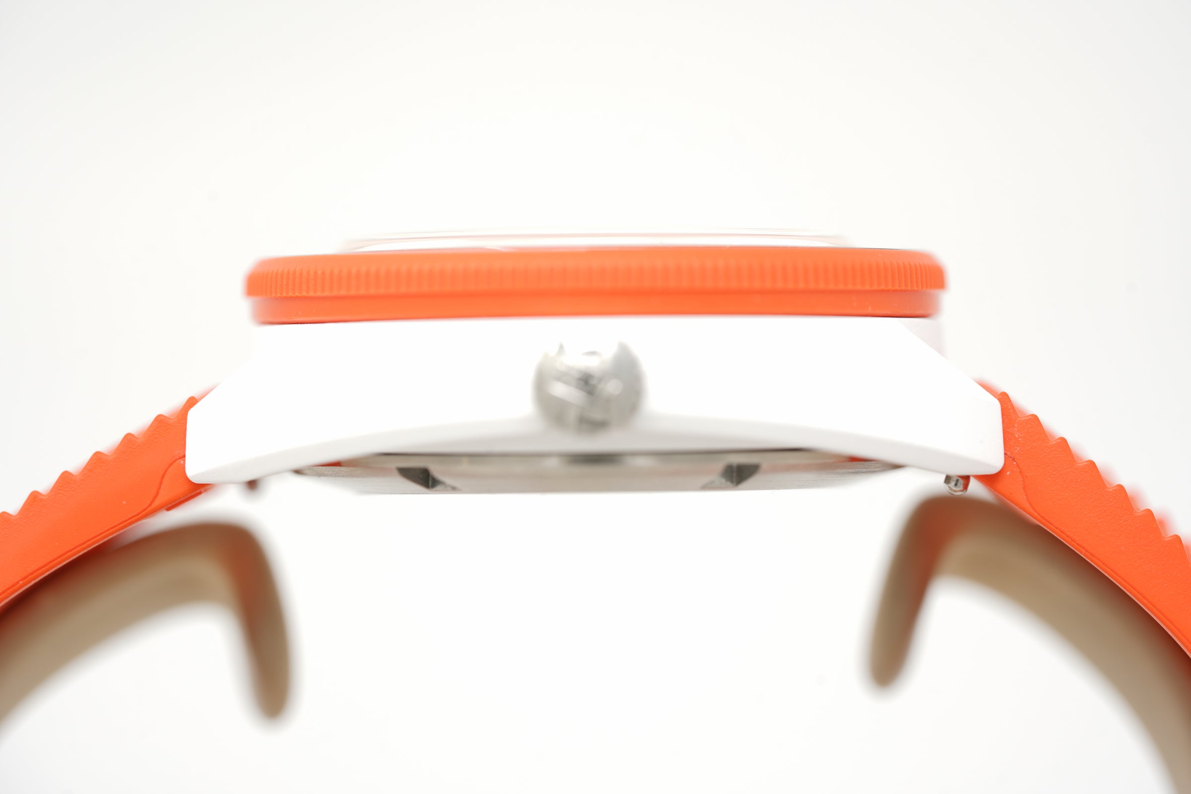 Pre-Owned Bulova Snorkel Clownfish 98B448