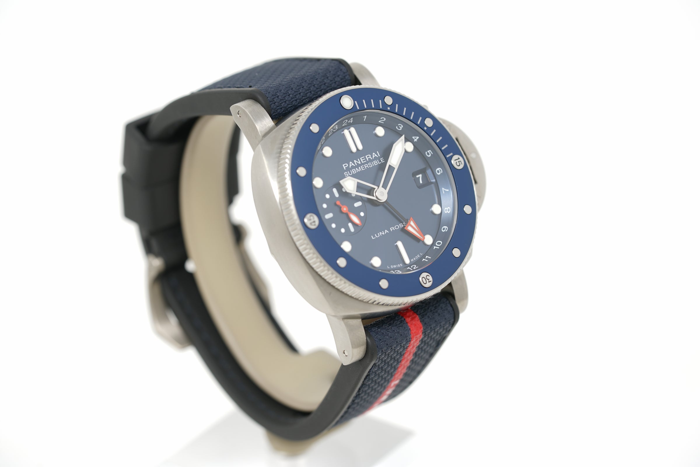 Pre-Owned Panerai Submersible GMT Luna Rossa PAM01507 AA Series