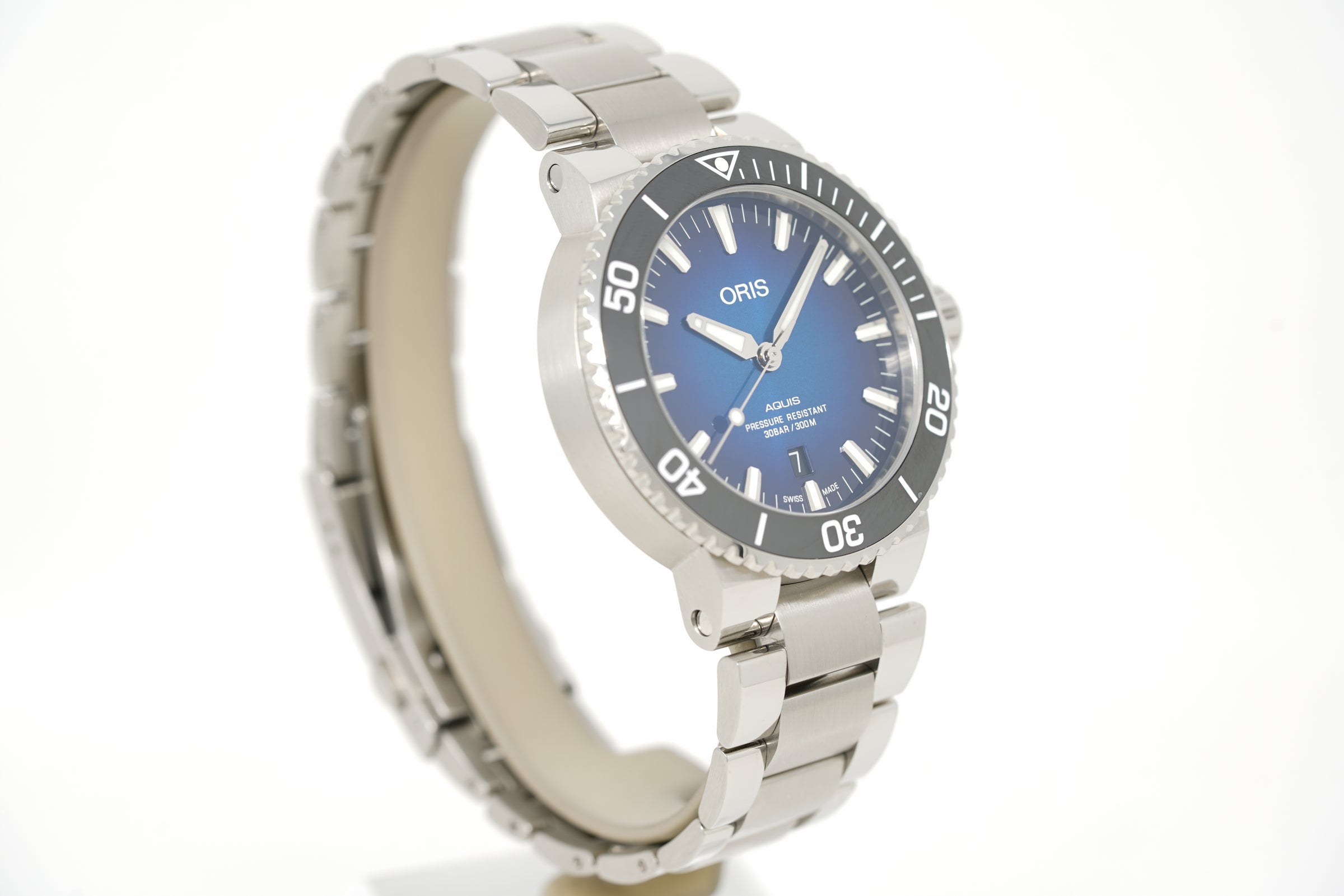 Pre-Owned Oris Aquis Date Clipperton Limited 01 733 7730 4185-Set RS
