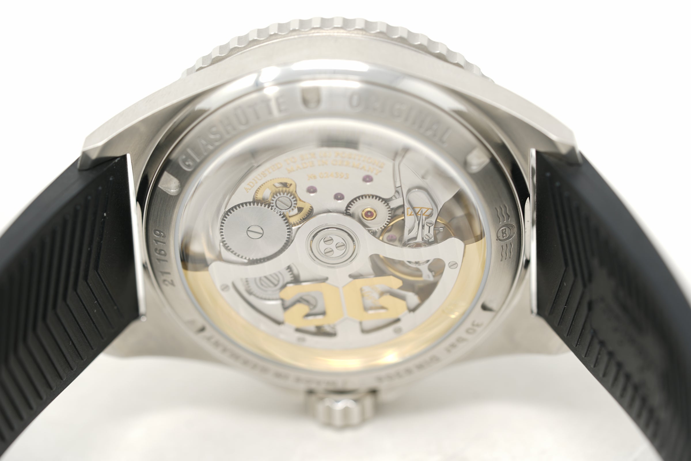 Pre-Owned Glashütte Original SeaQ Panorama Date 1-36-13-01-80-33