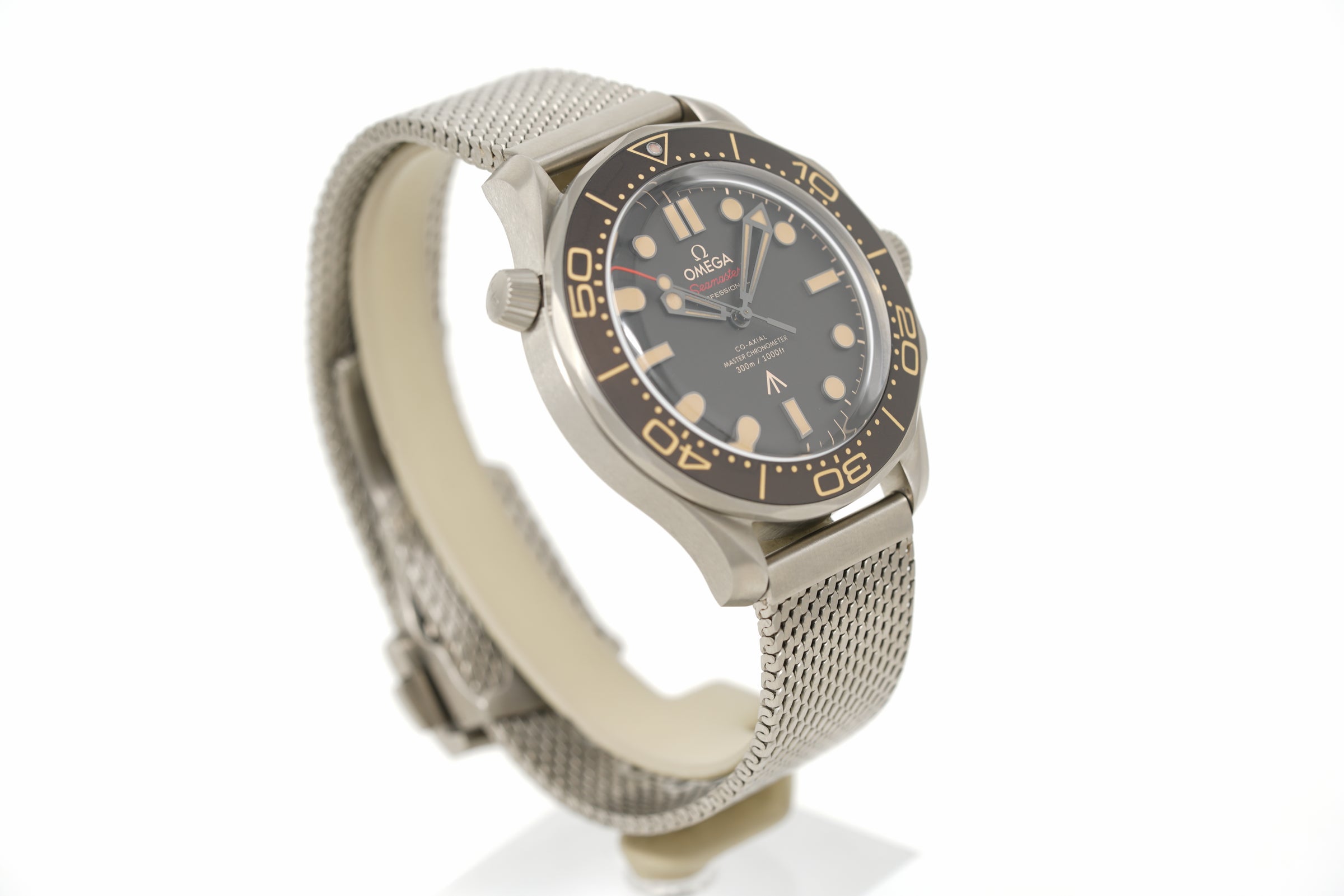 Pre-Owned Omega Seamaster Diver 007 Edition 210.90.42.20.01.001