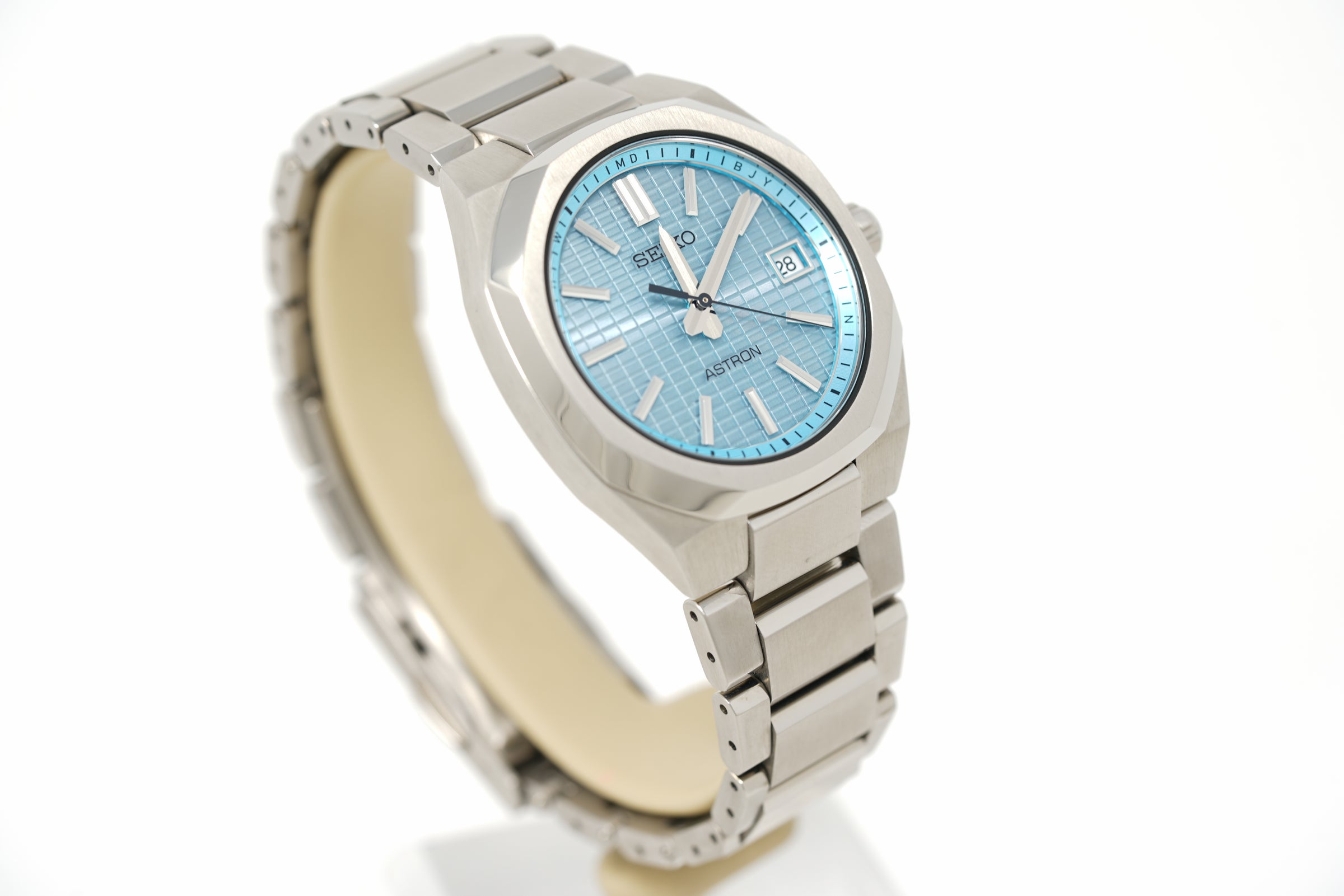 Pre-Owned Seiko Astron Nexter SBXY103