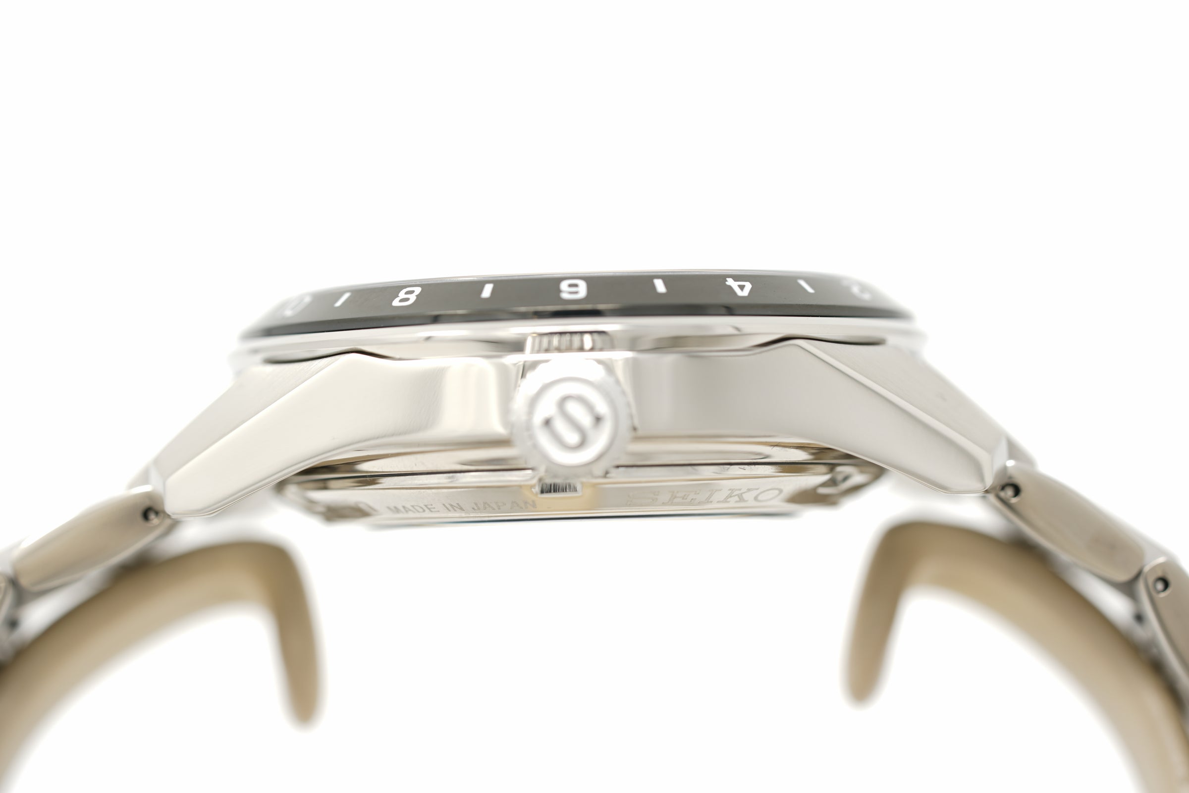 Pre-Owned Seiko Presage Sharp-Edged Series GMT SPB221