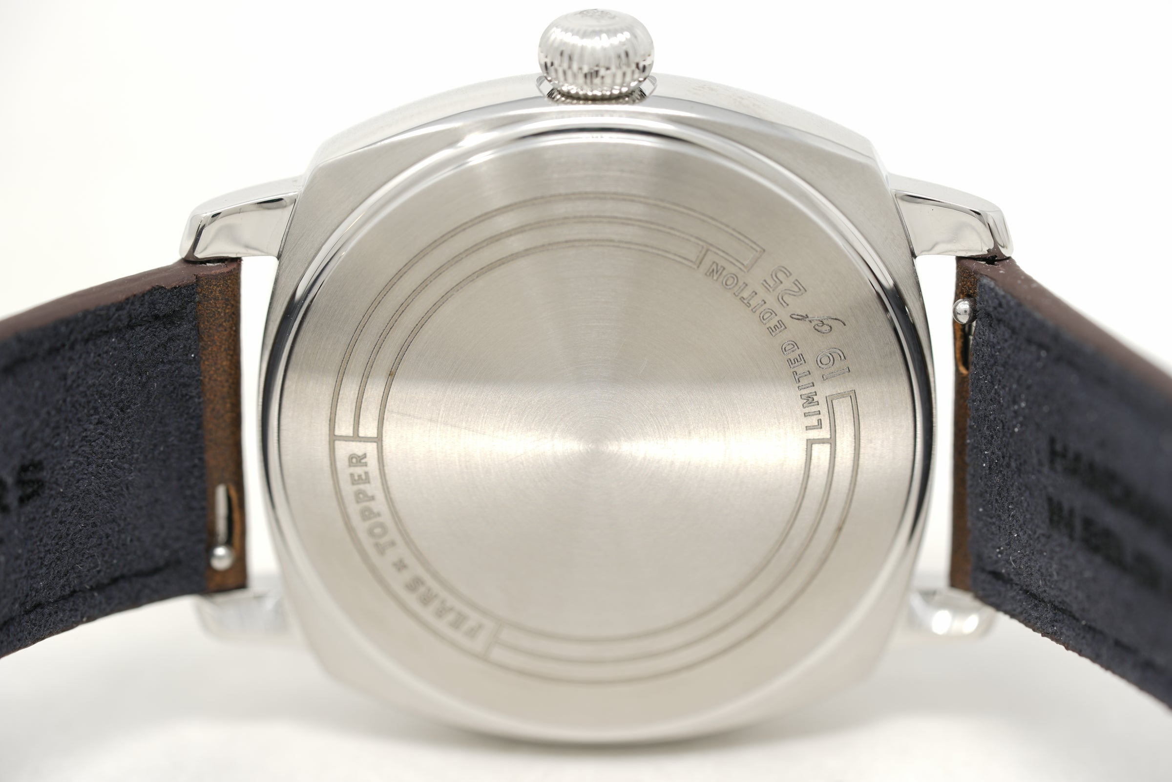 Pre-Owned Fears Brunswick 40 Topper Edition Series II Snowed In