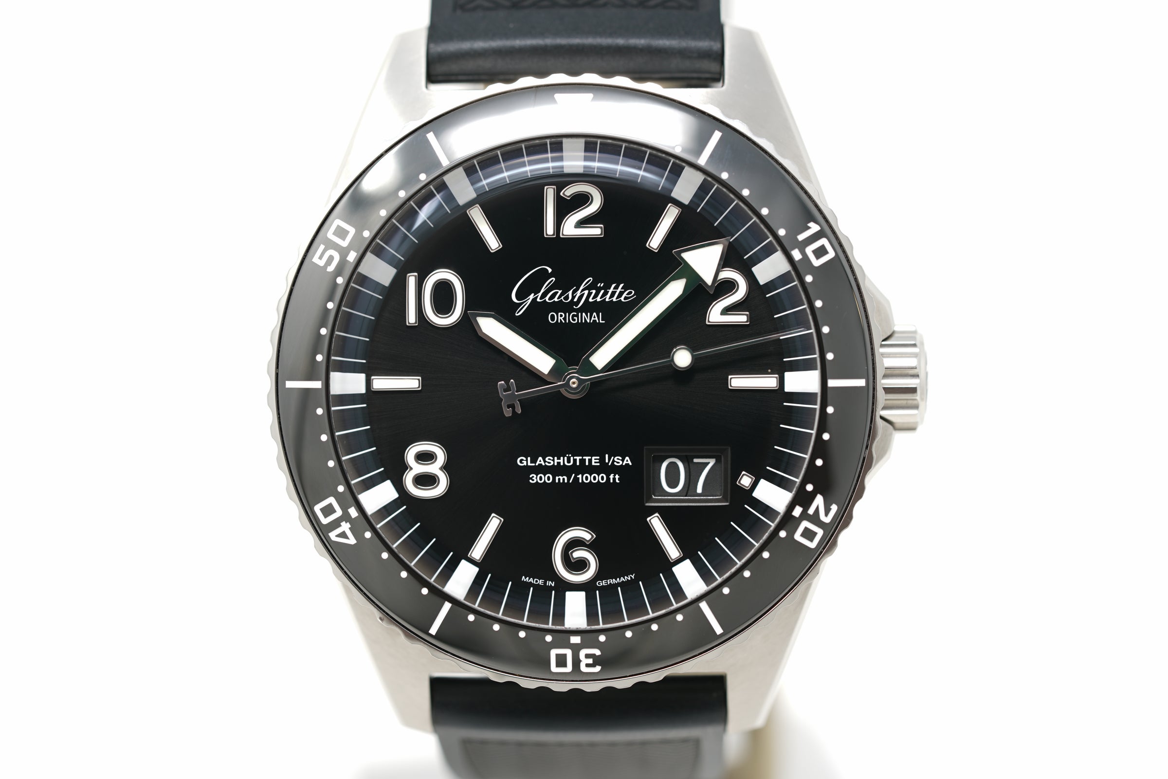 Pre-Owned Glashütte Original SeaQ Panorama Date 1-36-13-01-80-33