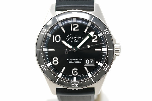 Pre-Owned Glashütte Original SeaQ Panorama Date 1-36-13-01-80-33