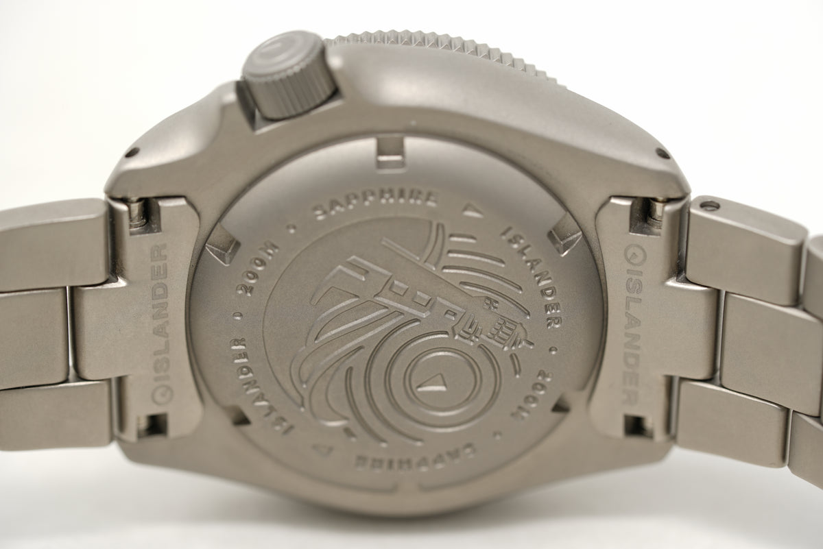 Pre-Owned Islander Sands Point Titanium Diver Grey Whale Tail ISL-259