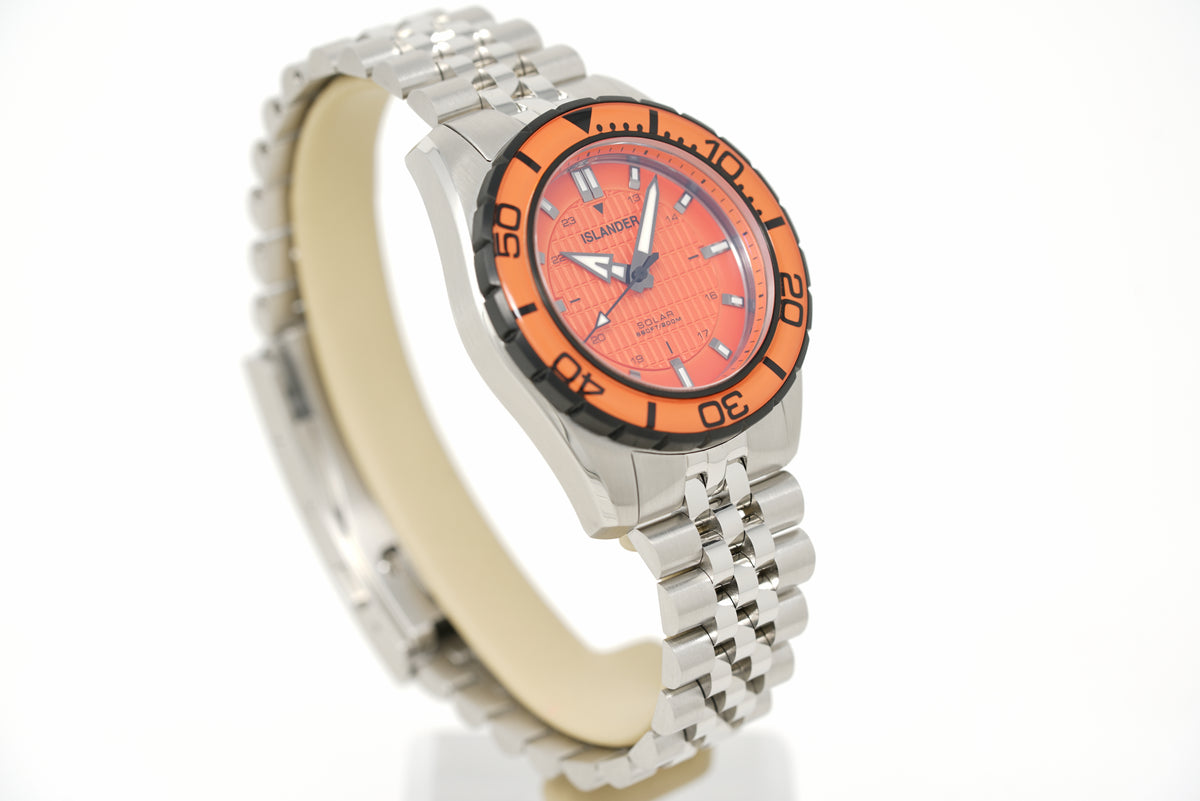 Pre-Owned Islander Saltaire Solar Diver Orange ISL-358