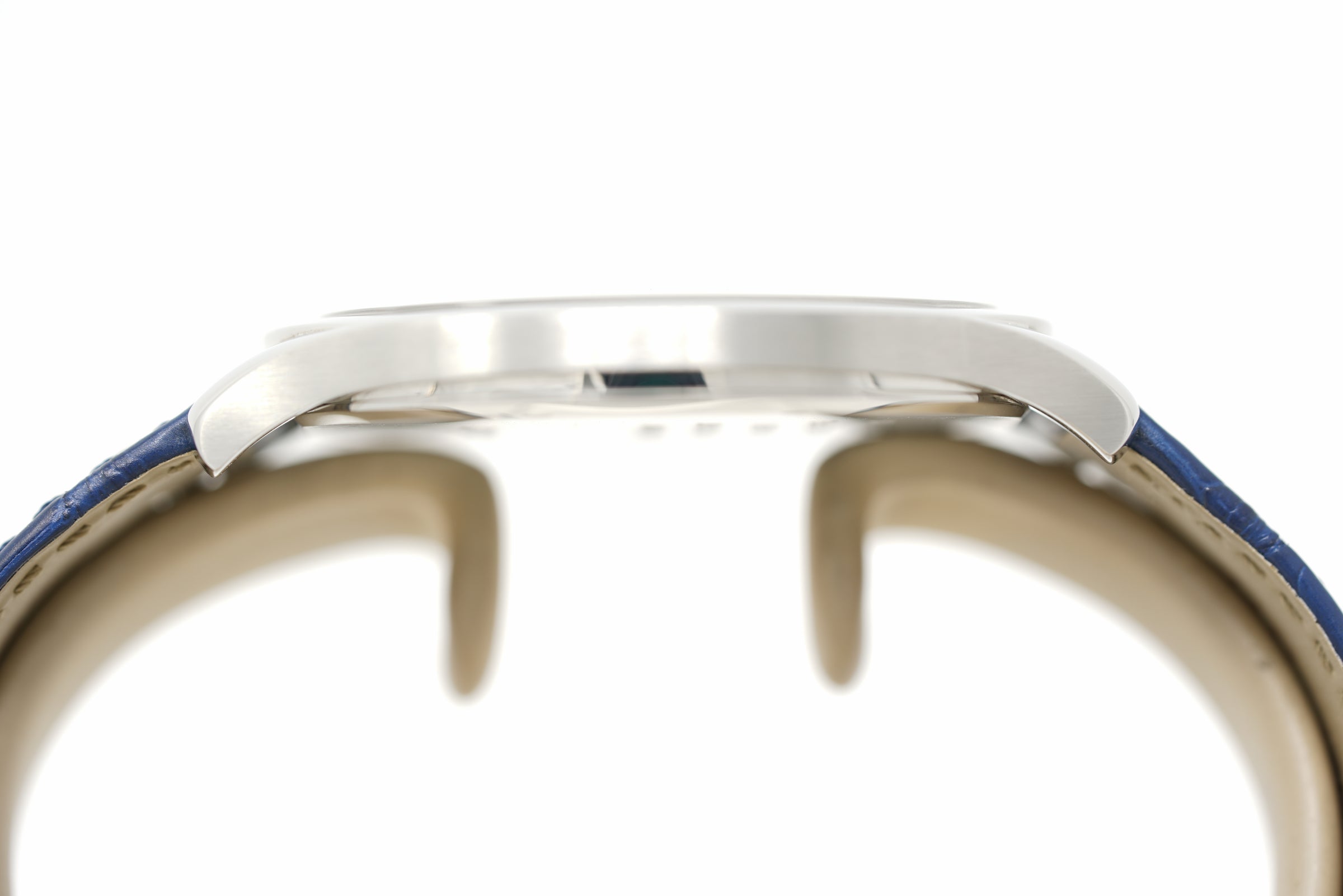Pre-Owned Cartier Drive de Cartier Extra-Flat WSNM0011