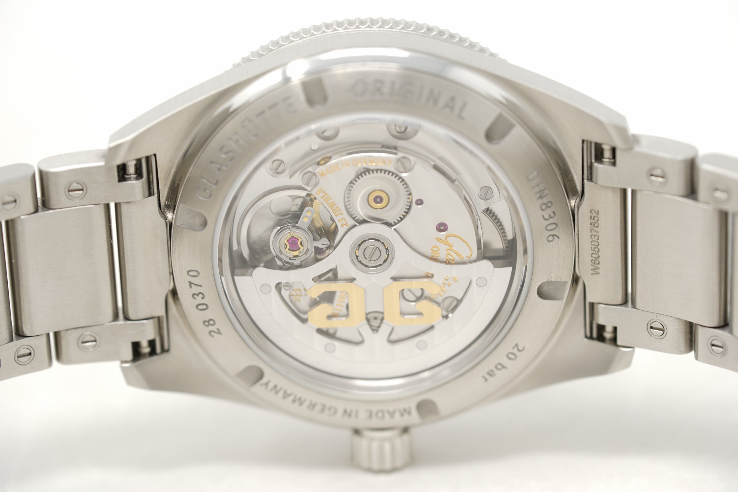 Pre-Owned Glashütte Original SeaQ 1-39-11-09-61-34