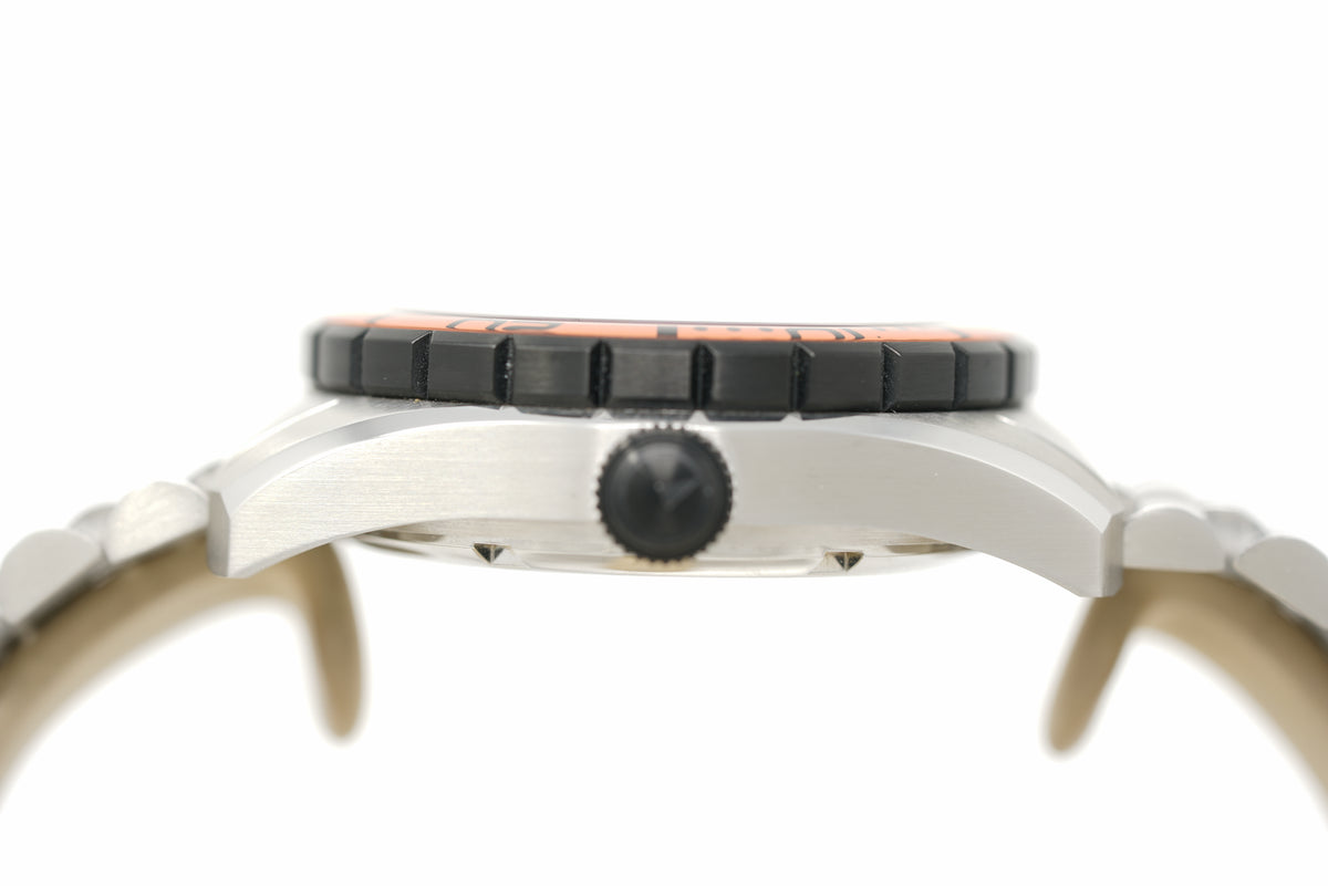 Pre-Owned Islander Saltaire Solar Diver Orange ISL-358