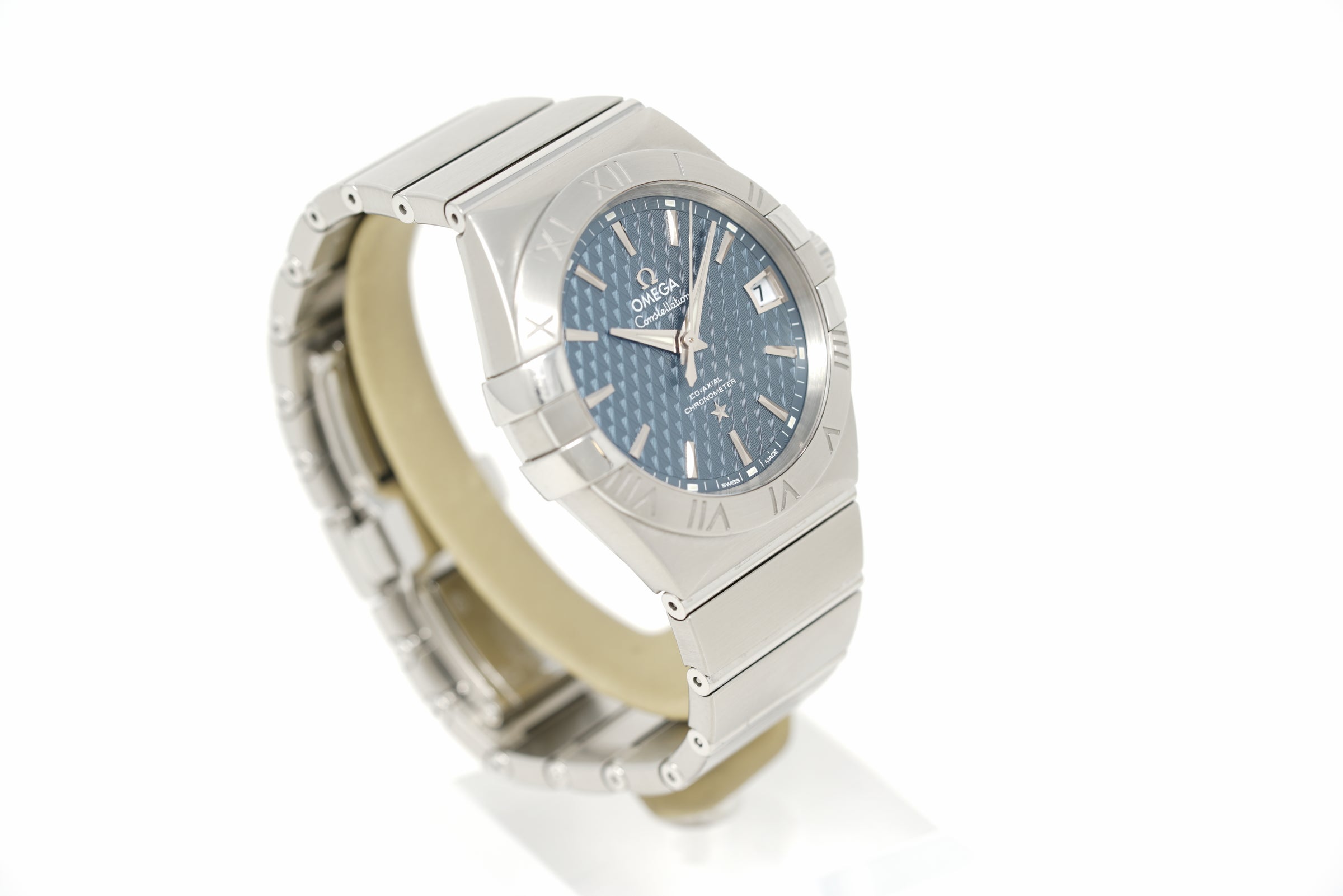Pre-Owned Omega Constellation 38 123.10.38.21.03.001