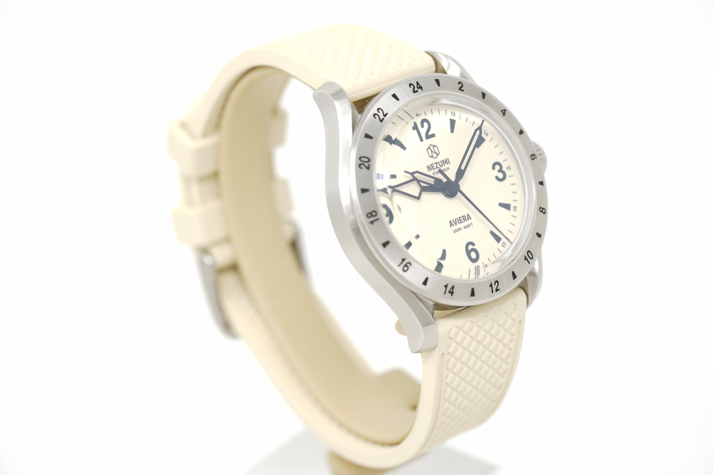 Pre-Owned Nezumi Aviera GMT AA3.302
