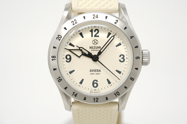 Pre-Owned Nezumi Aviera GMT AA3.302