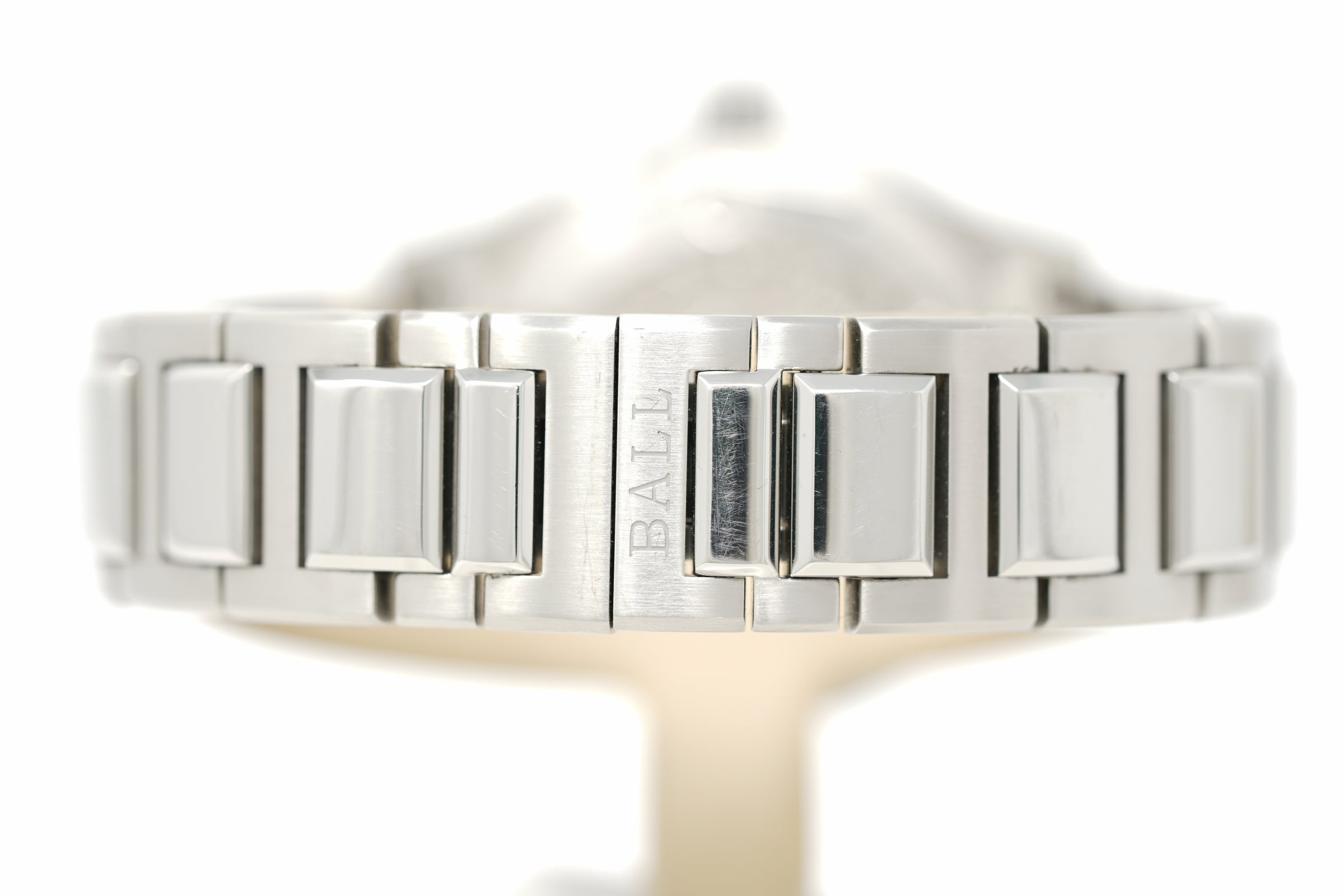 Pre-Owned Ball Engineer III Marvelight Chronometer NM9026C-S39CJ-OR