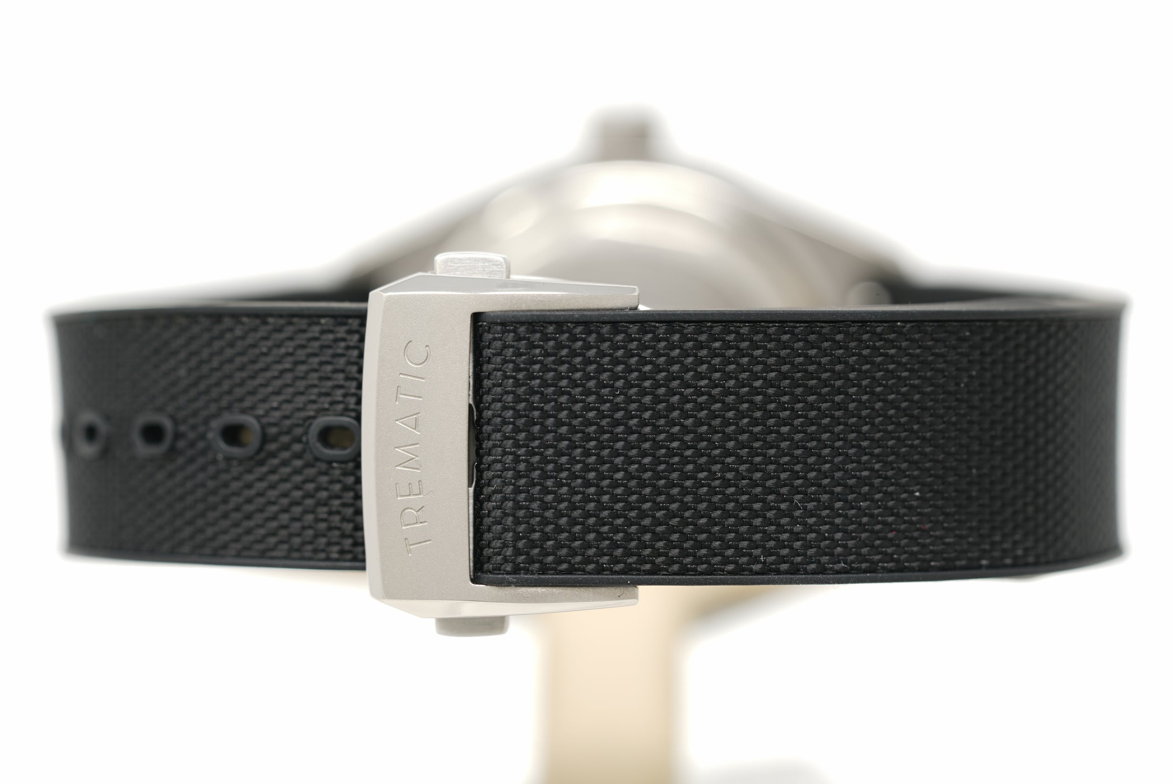Pre-Owned Trematic T-Five Beigua Maris Shadow
