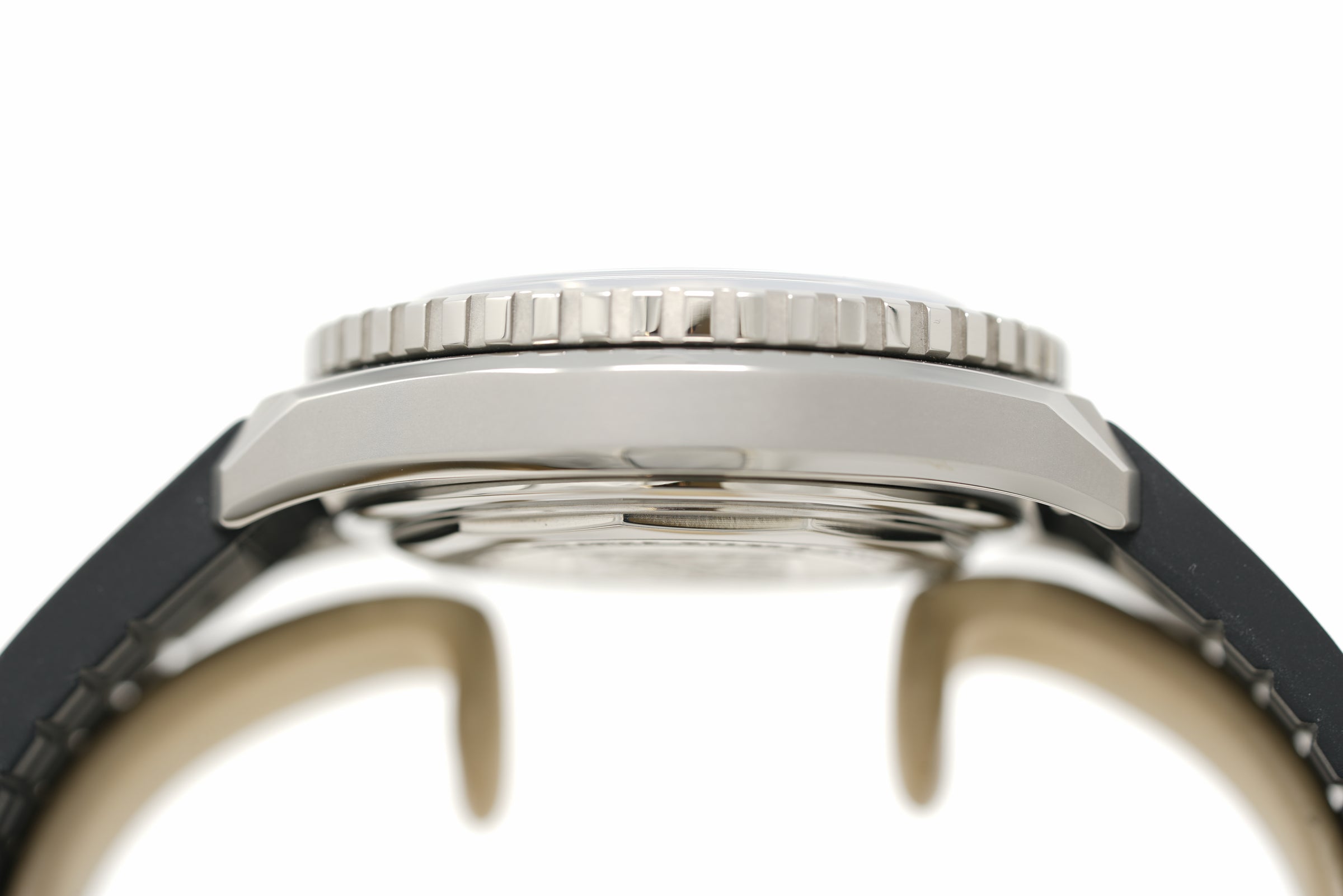 Pre-Owned Trematic T-Five Beigua Maris Shadow