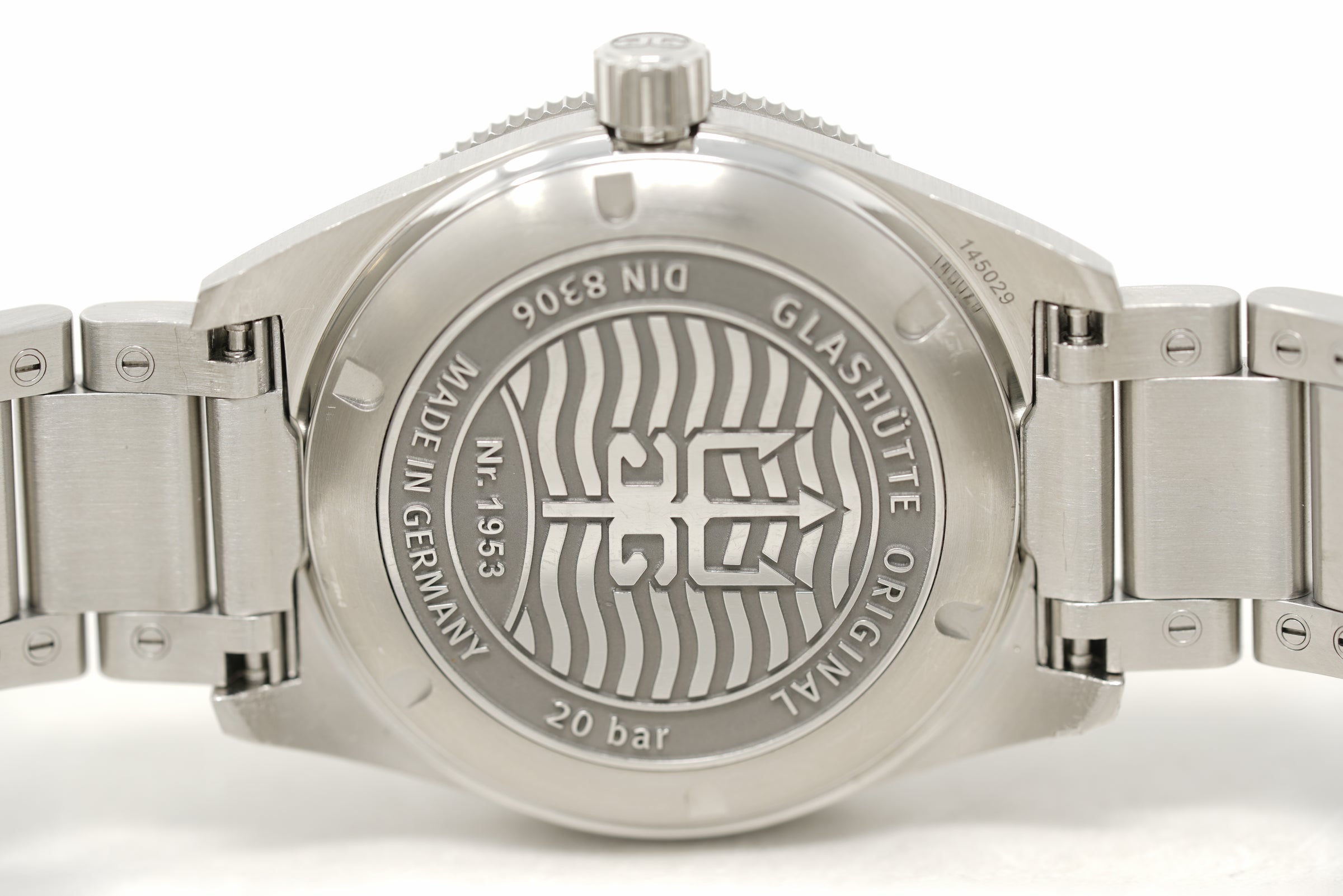 Pre-Owned Glashütte Original SeaQ 1-39-11-13-83-33