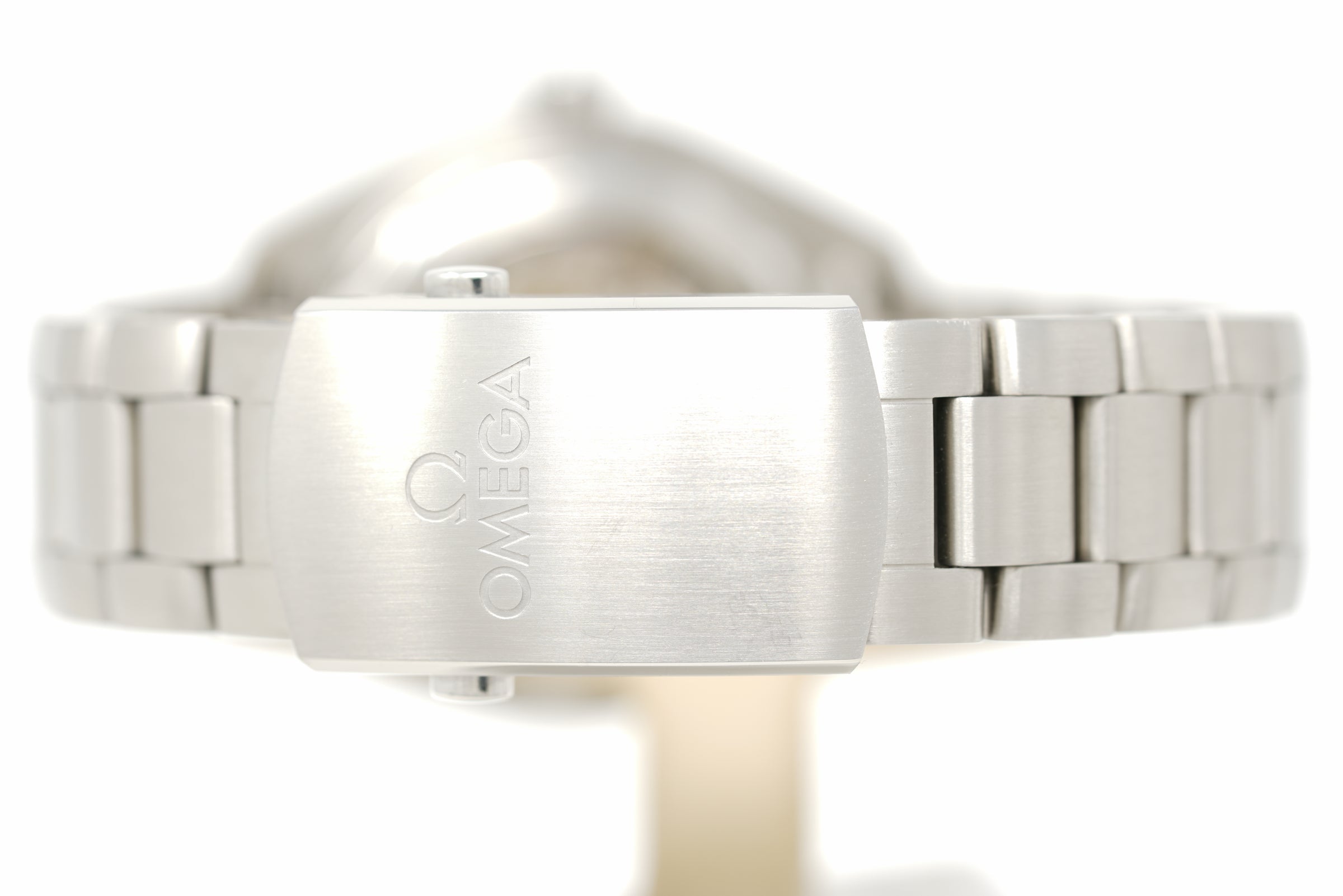 Pre-Owned Omega Seamaster Planet Ocean 600M 215.30.40.20.04.001