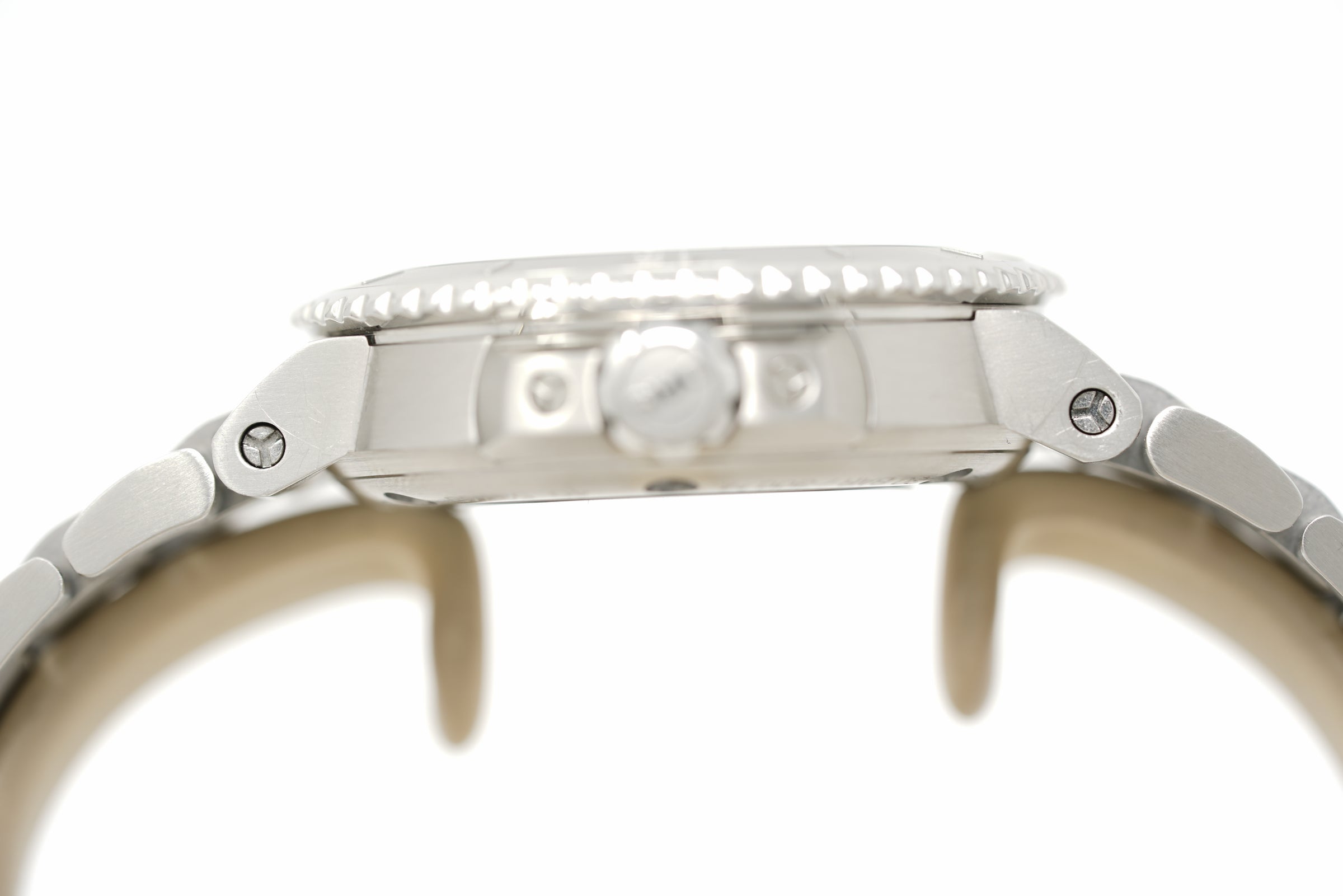 Pre-Owned Oris Aquis Date 01 733 7770 4157-07 8 18 05P