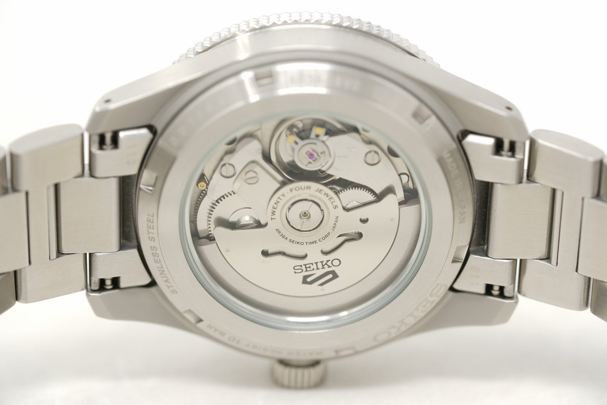 Pre-Owned Seiko 5 Sports Field Series HDB007
