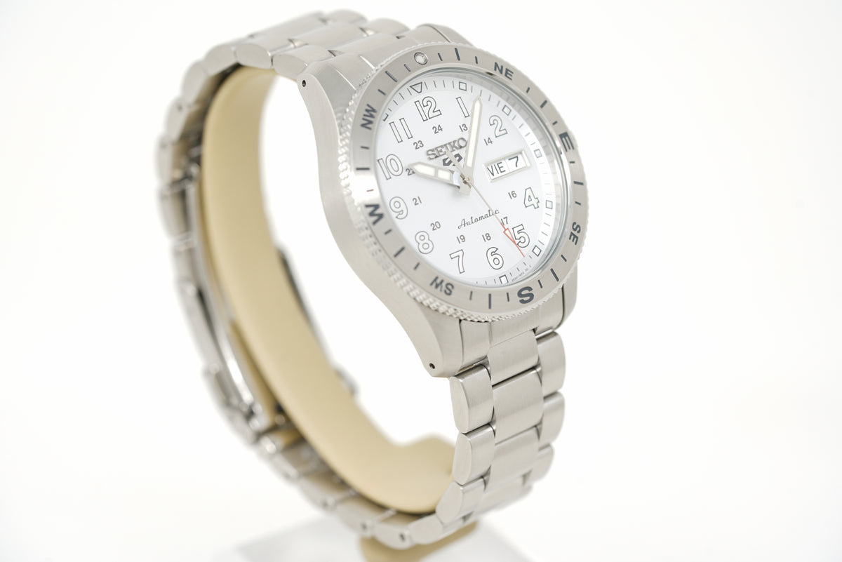 Pre-Owned Seiko 5 Sports Field Series HDB007