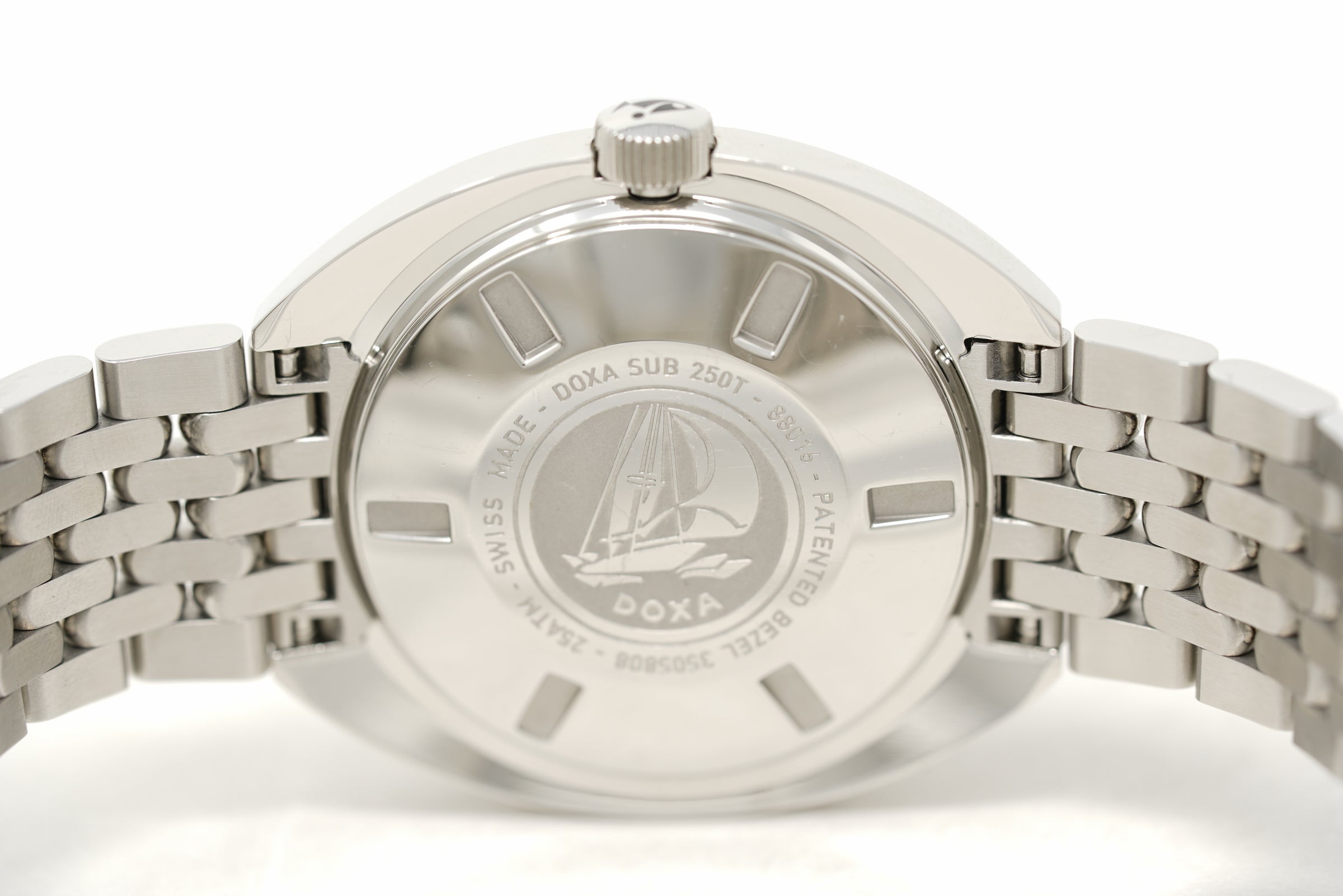 Pre-Owned Doxa SUB 250T GMT Sharkhunter Vintage 855.10.101V.10
