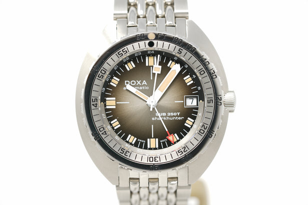 Pre-Owned Doxa SUB 250T GMT Sharkhunter Vintage 855.10.101V.10