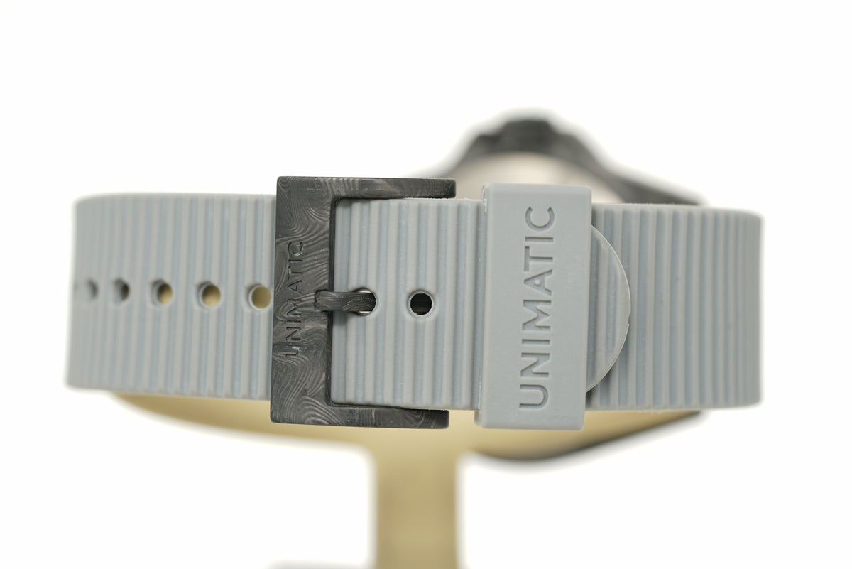 Pre-Owned Unimatic x Hodinkee Modello Quattro Carbon Limited U4S-C-H
