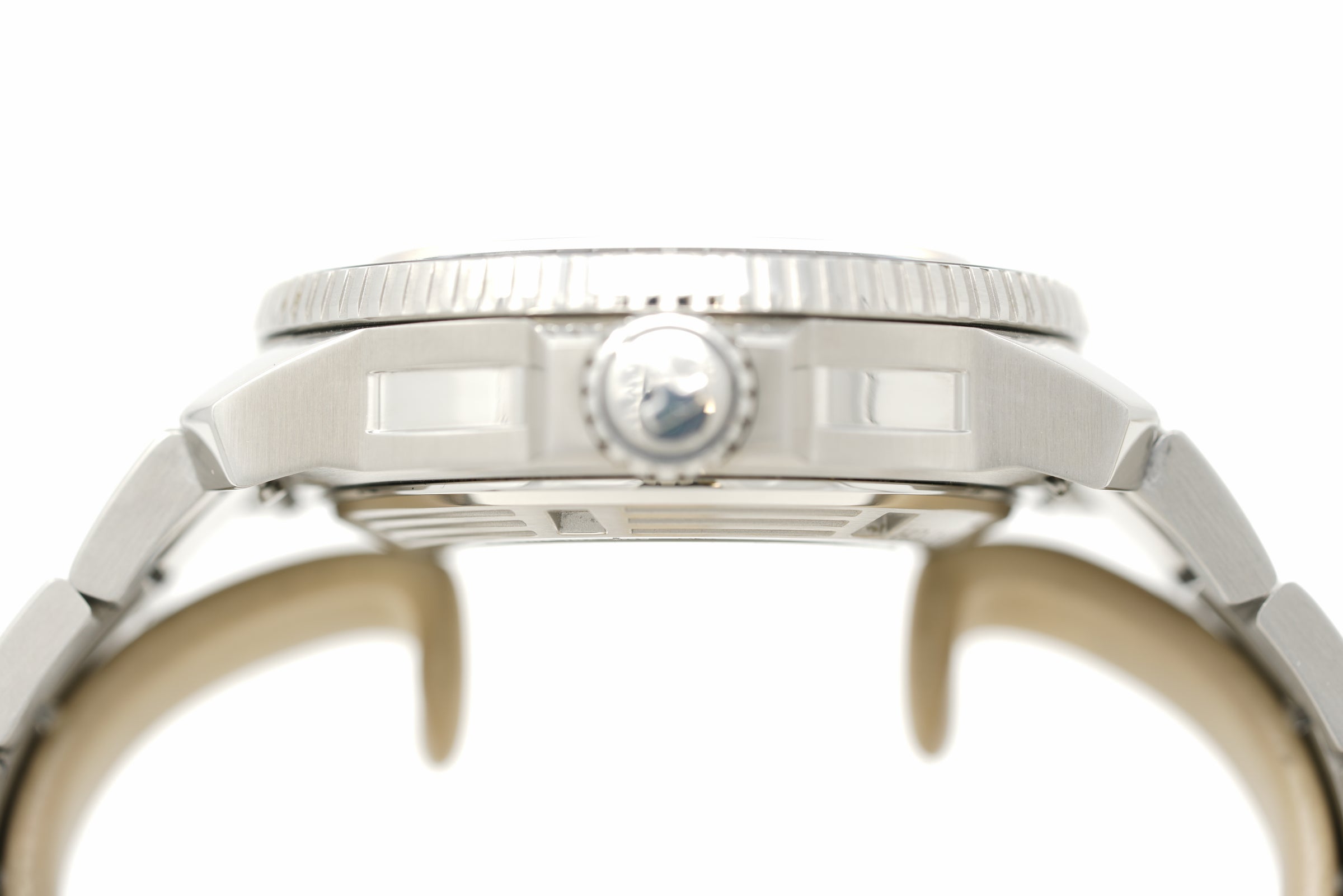 Pre-Owned Tissot Seastar 2000 46mm T120.607.11.041.00