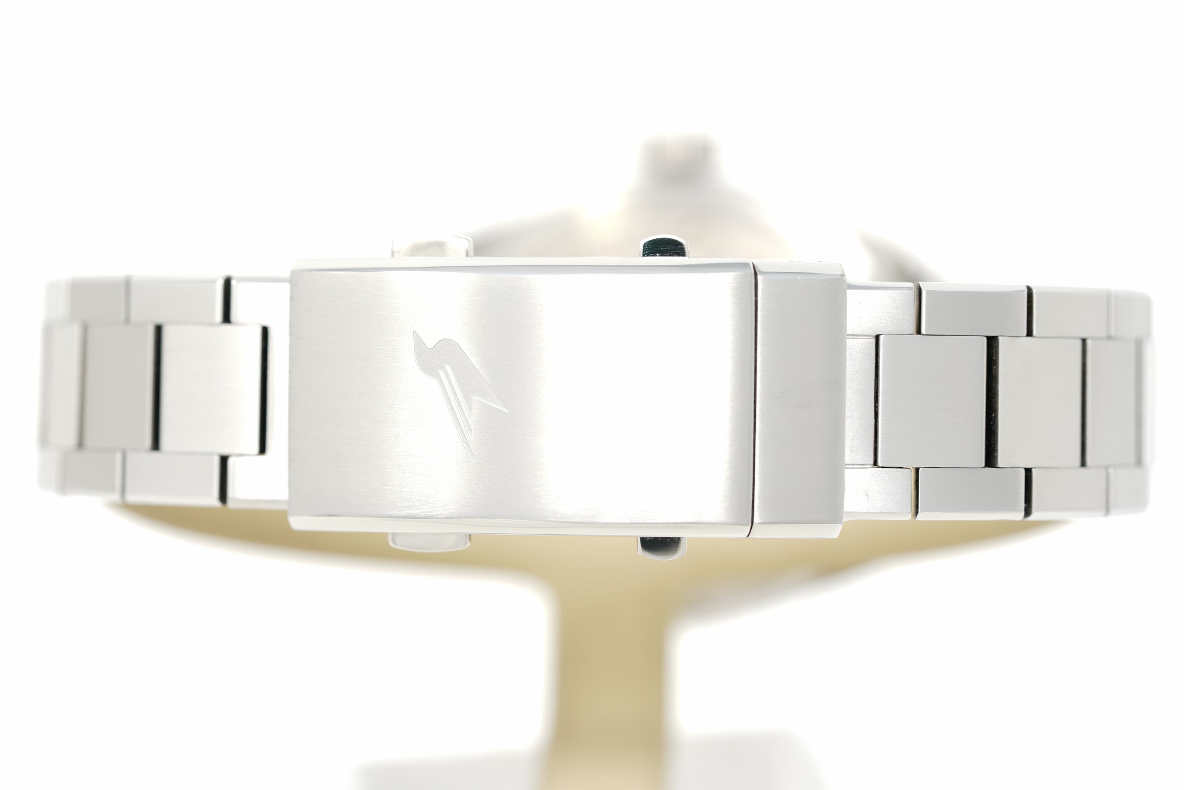 Pre-Owned Wren Diver One Dusk Titanium