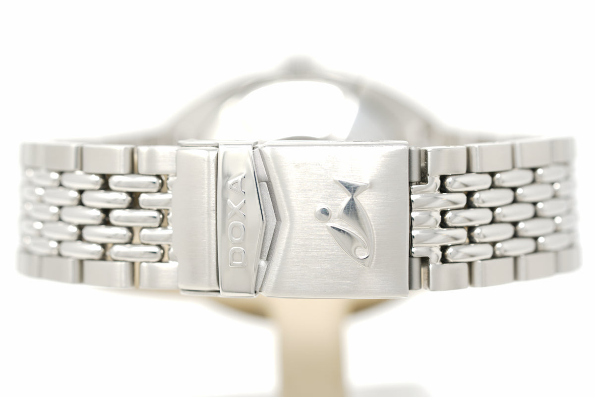 Pre-Owned Doxa SUB 300 'Great White' Topper Edition 821.10.011.10-SE9